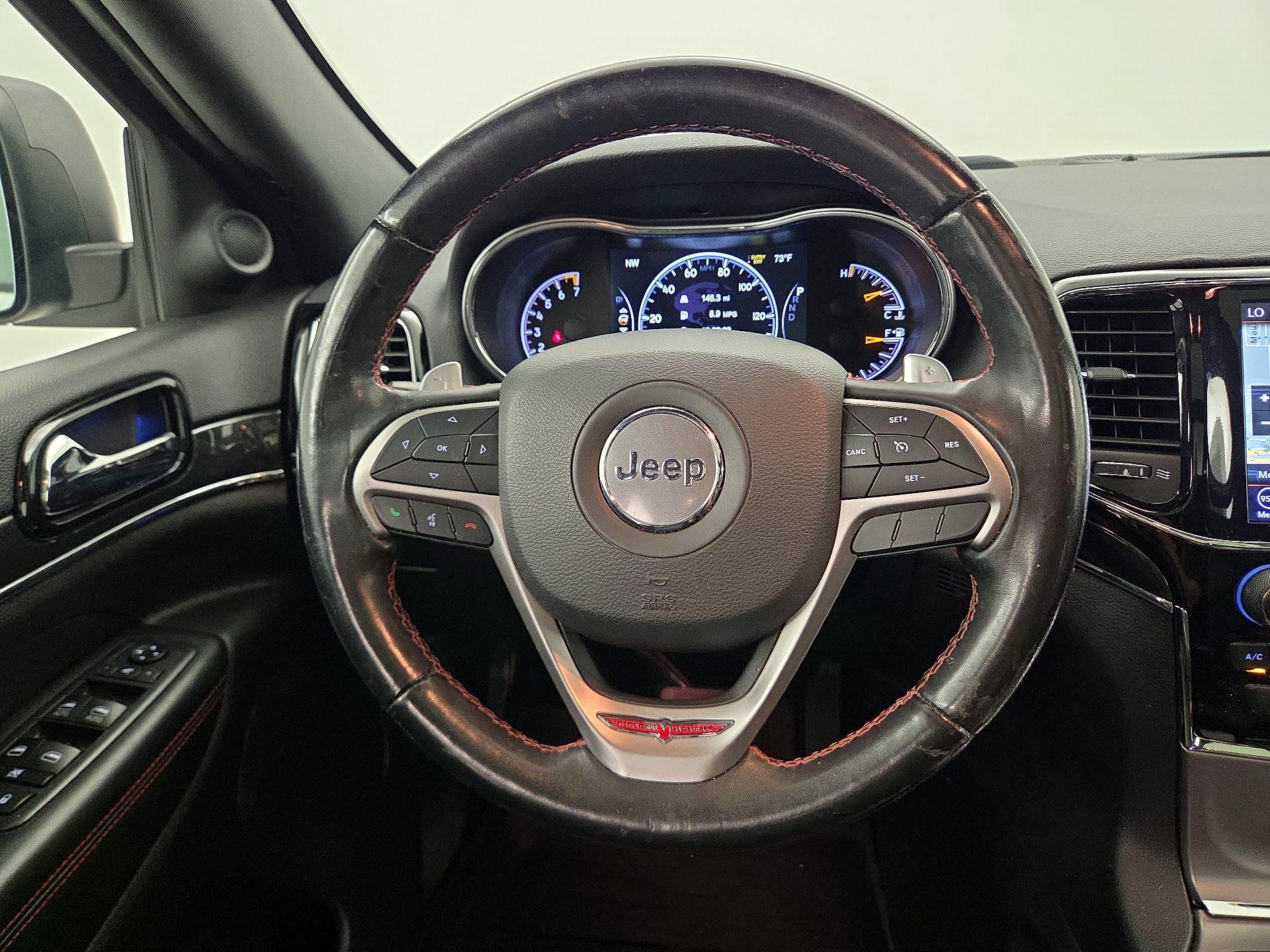 Thumbnail: 2020 Jeep Grand Cherokee - 10