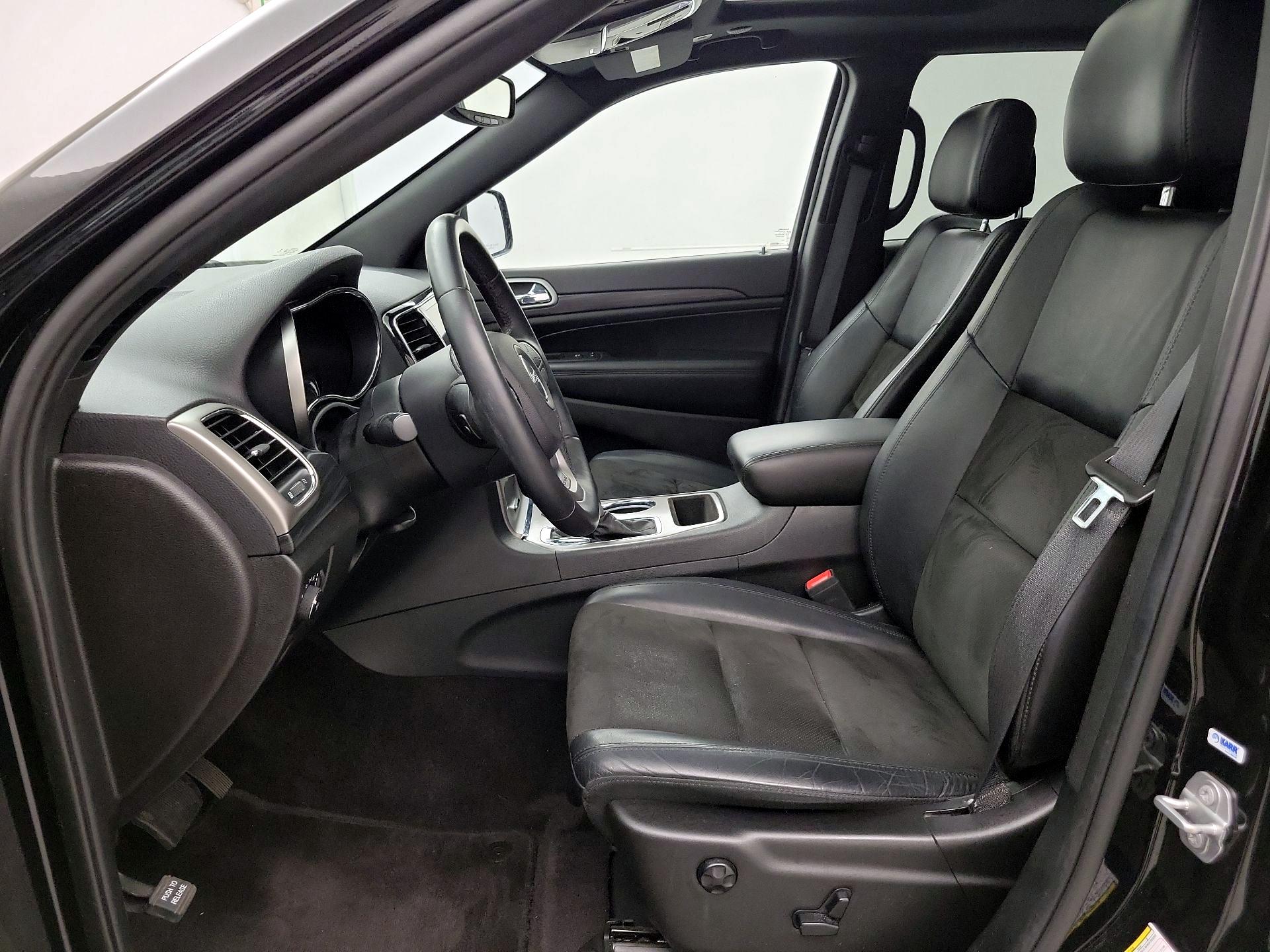 Thumbnail: 2019 Jeep Grand Cherokee - 11
