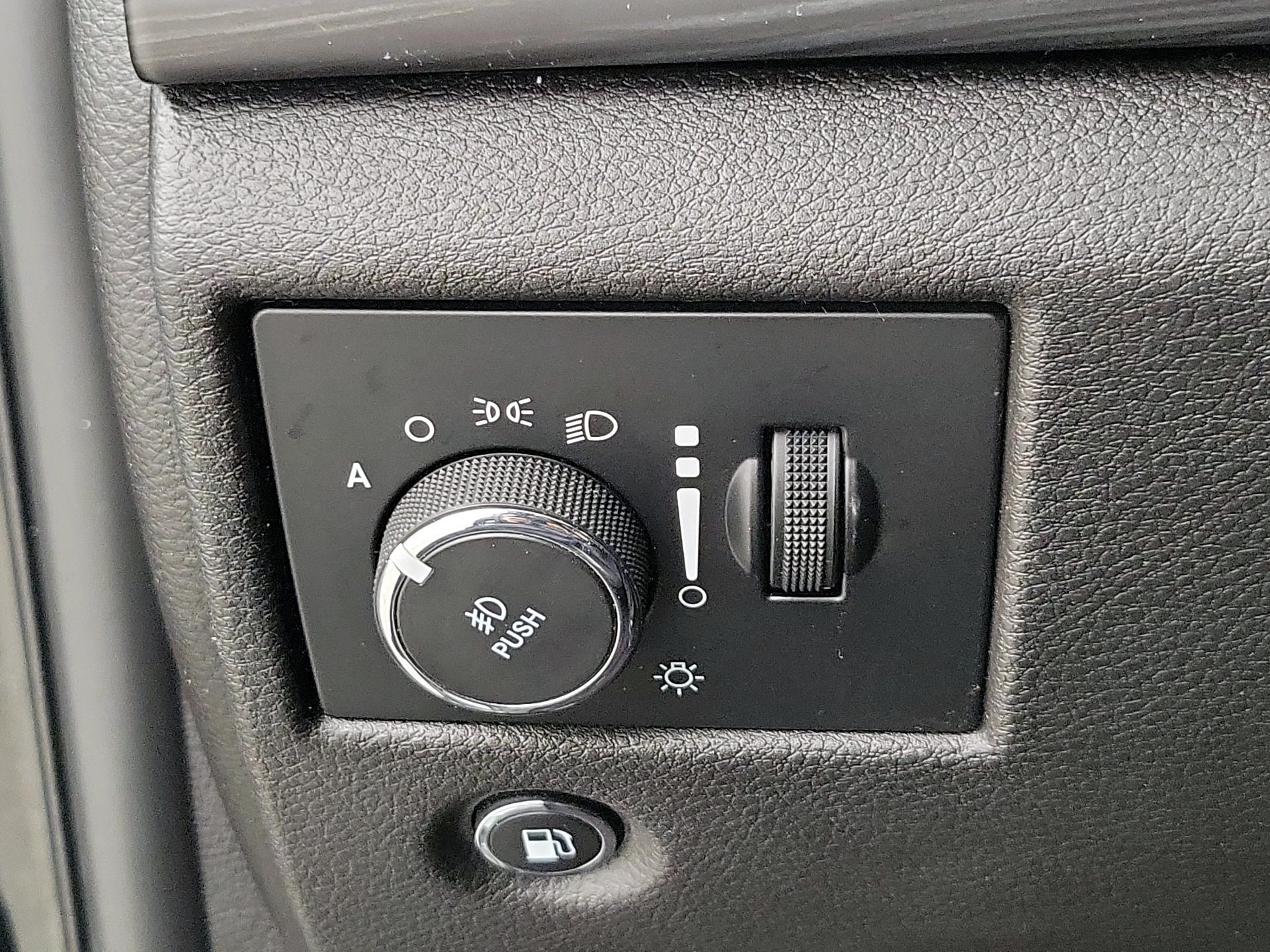 Thumbnail: 2019 Jeep Grand Cherokee - 13
