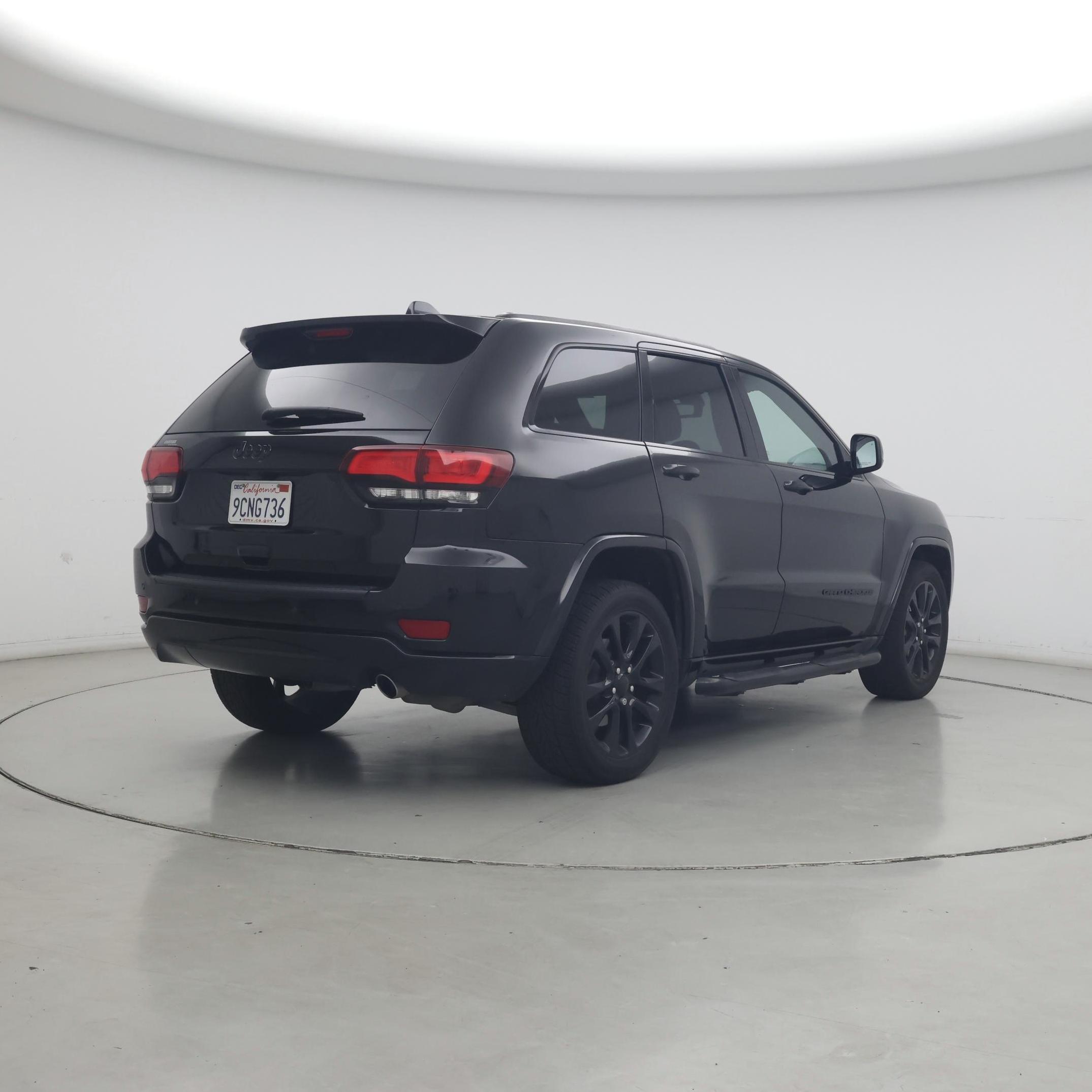 Thumbnail: 2019 Jeep Grand Cherokee - 8