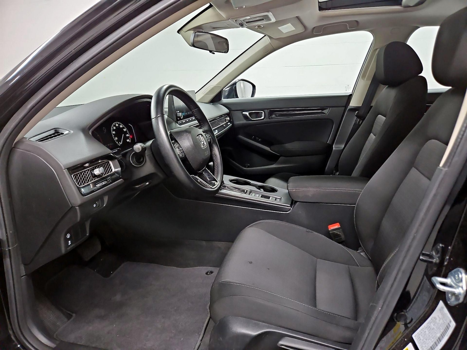 2024 Honda Civic EX - Photo 12