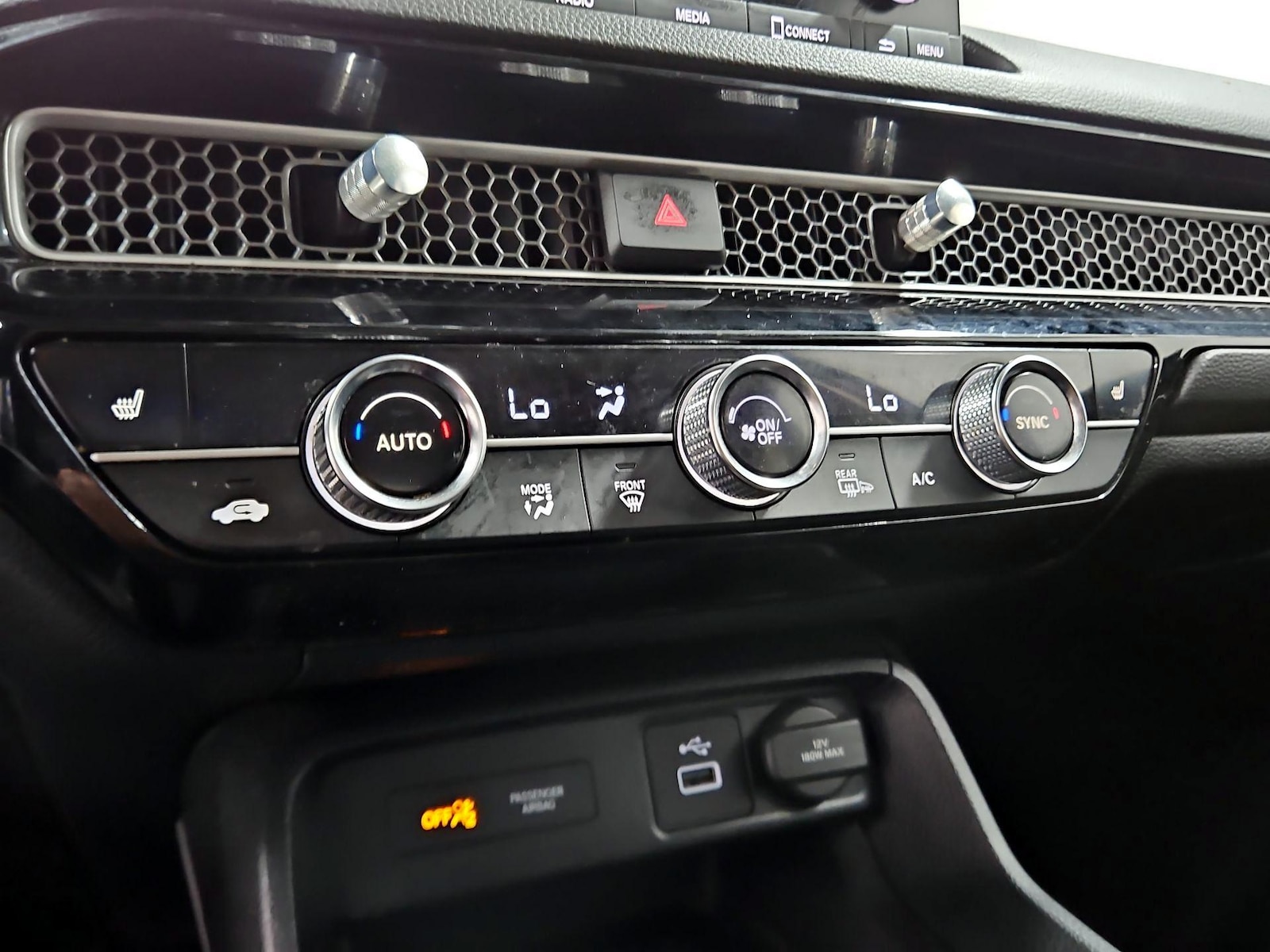 2024 Honda Civic EX - Photo 17