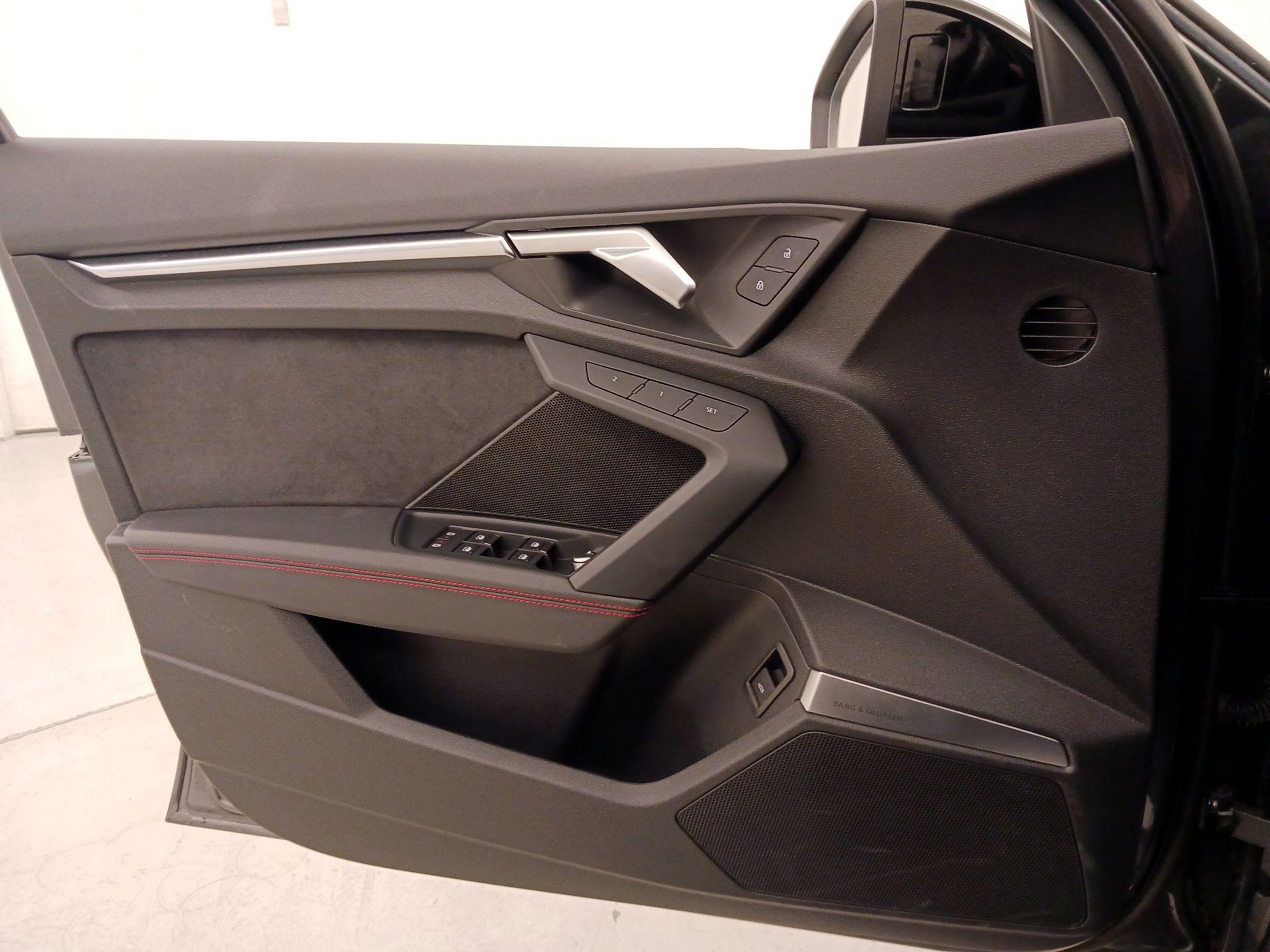 Thumbnail: 2024 Audi RS 3 - 12