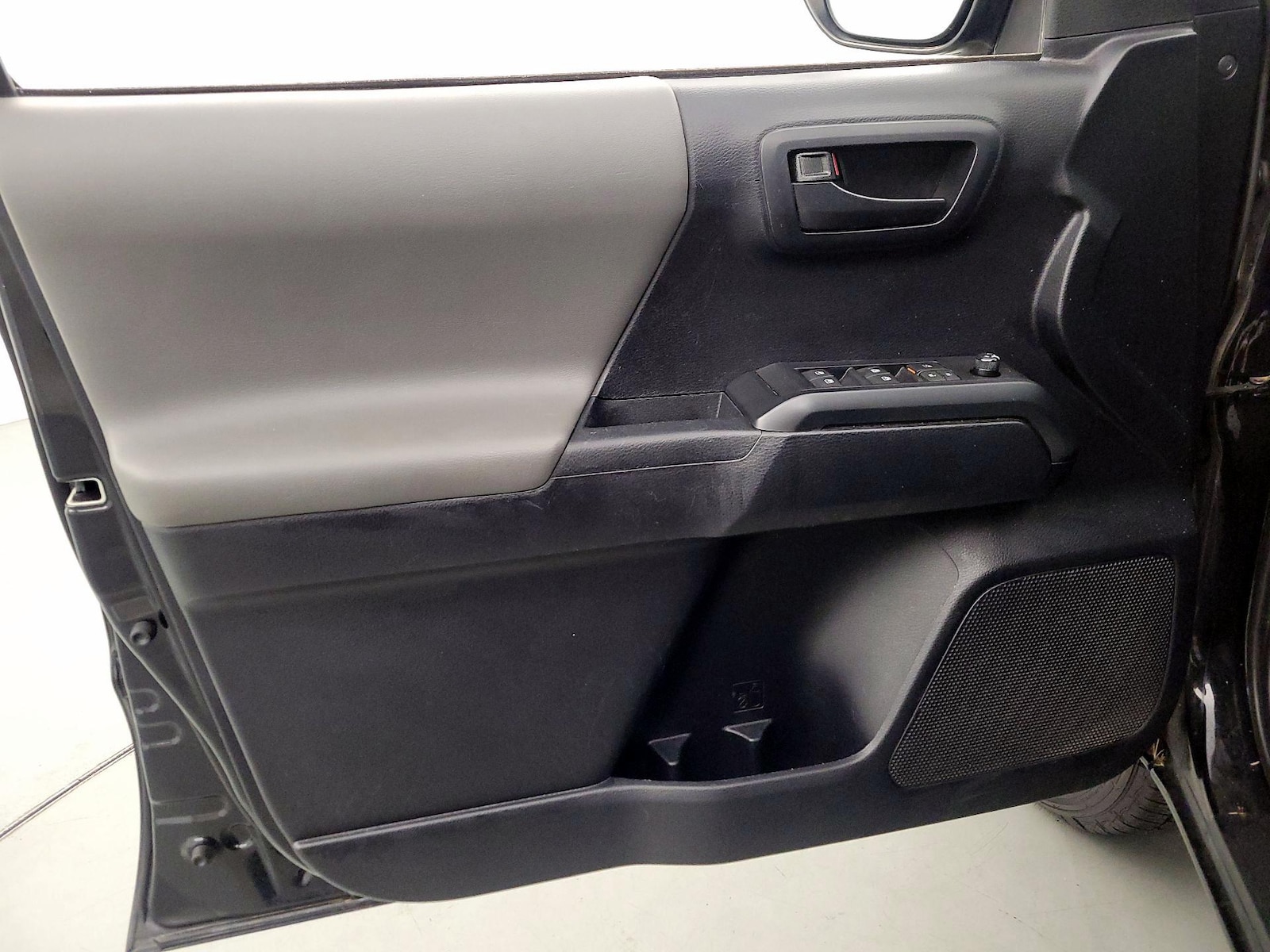 2019 Toyota Tacoma SR - Photo 13