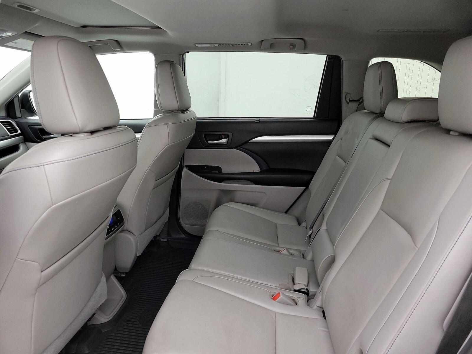 Rear Air Conditioning