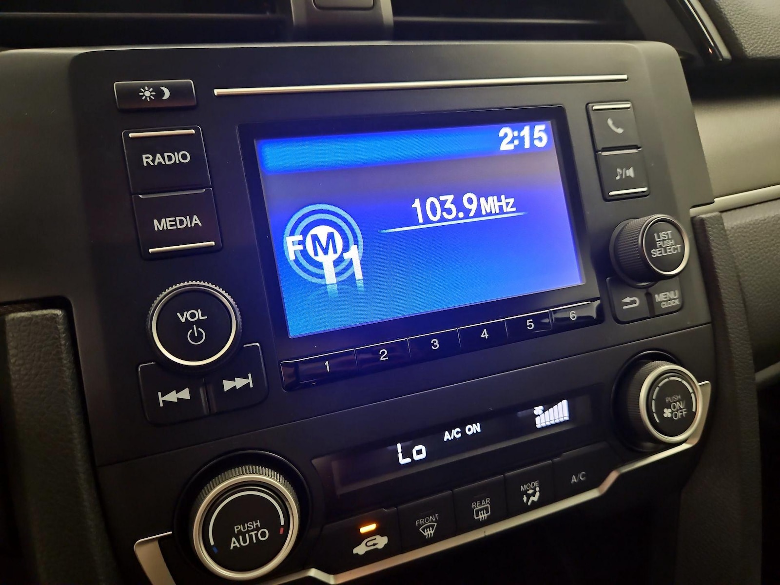 2019 Honda Civic LX - Photo 16