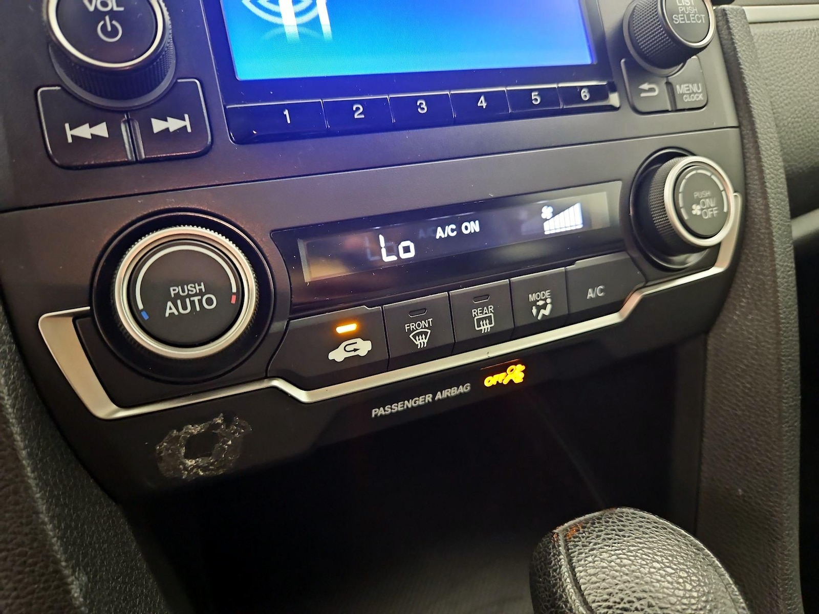 2019 Honda Civic LX - Photo 17
