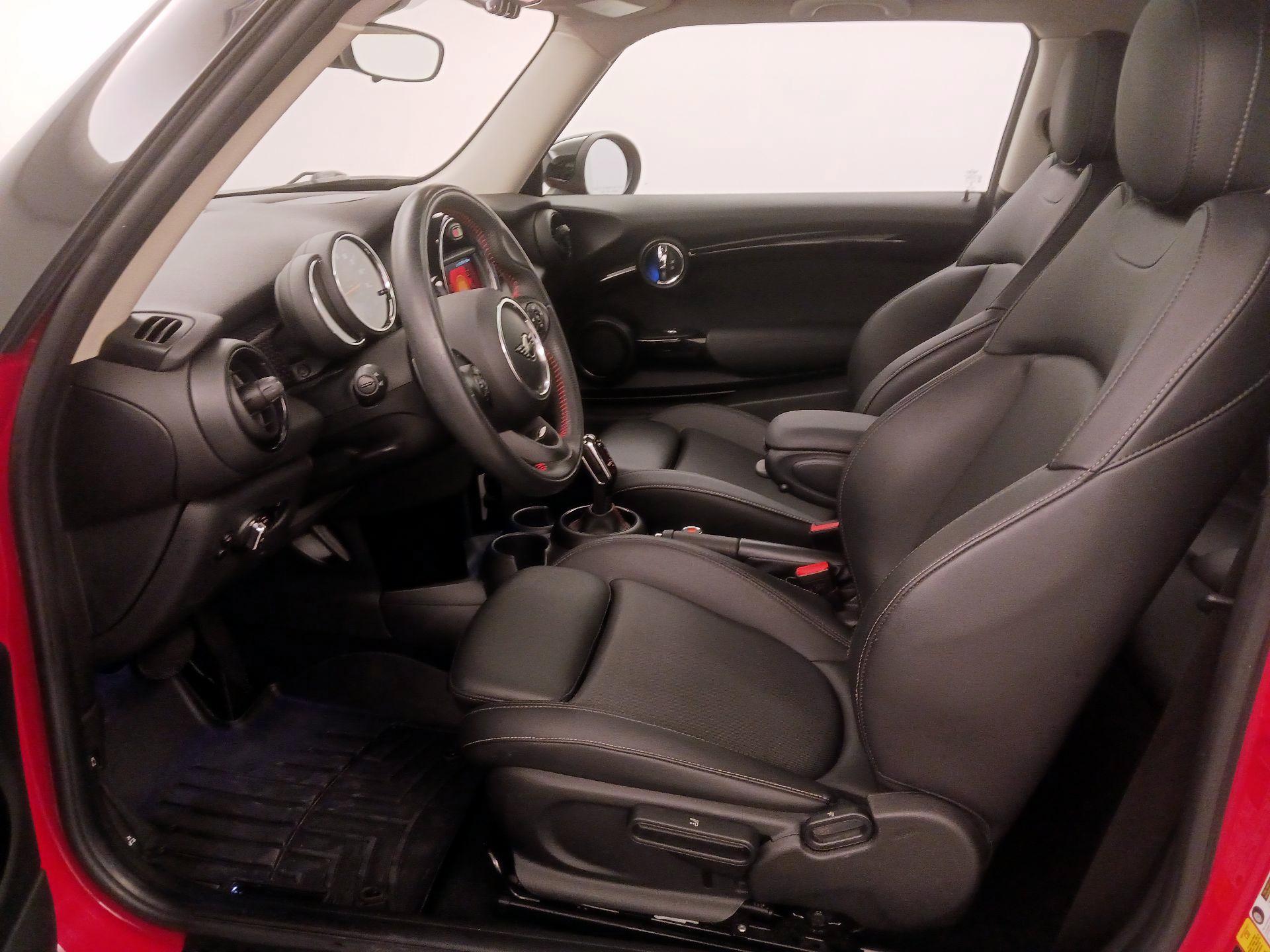 Thumbnail: 2021 MINI Cooper Hardtop - 11