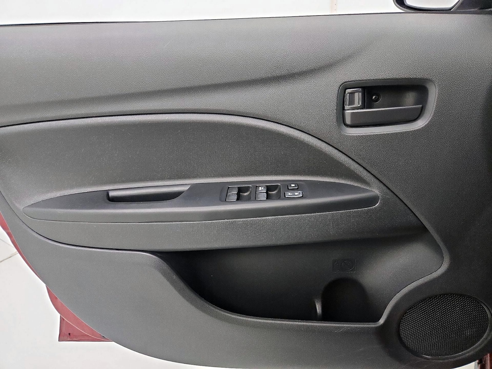 2017 Mitsubishi Mirage ES - Photo 13