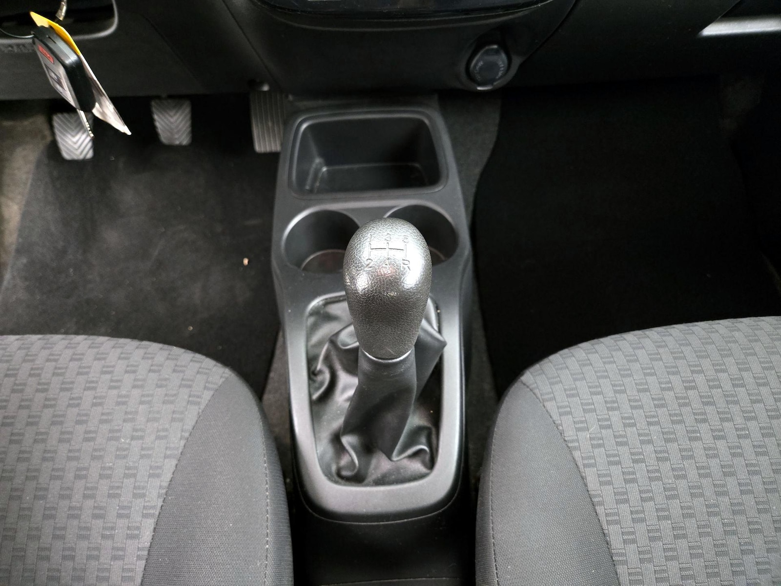 2017 Mitsubishi Mirage ES - Photo 17