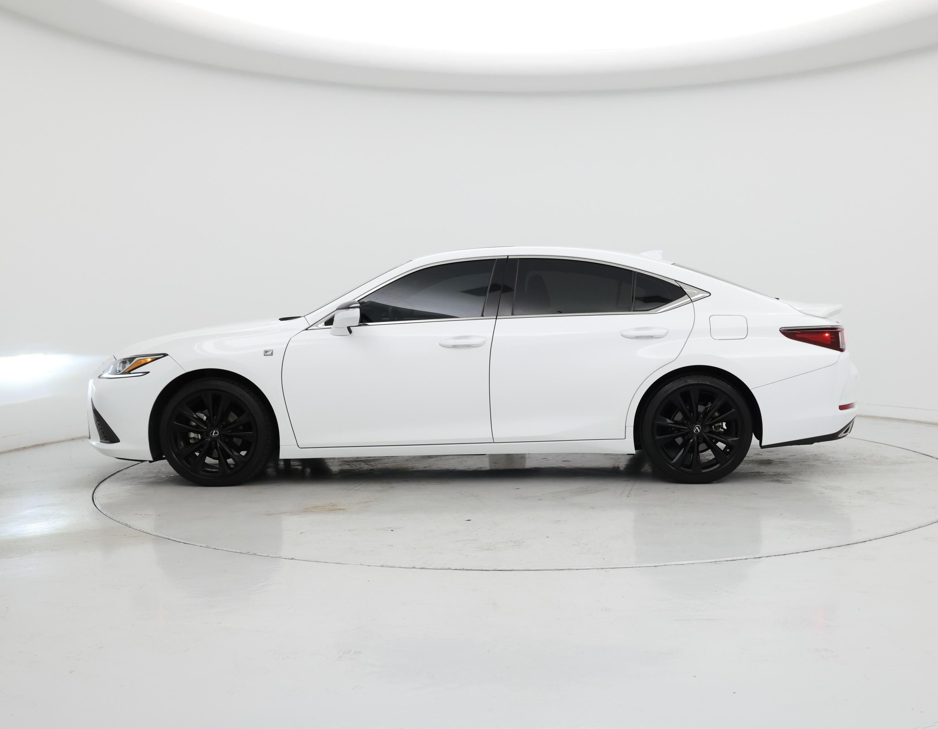 Thumbnail: 2022 Lexus ES - 3