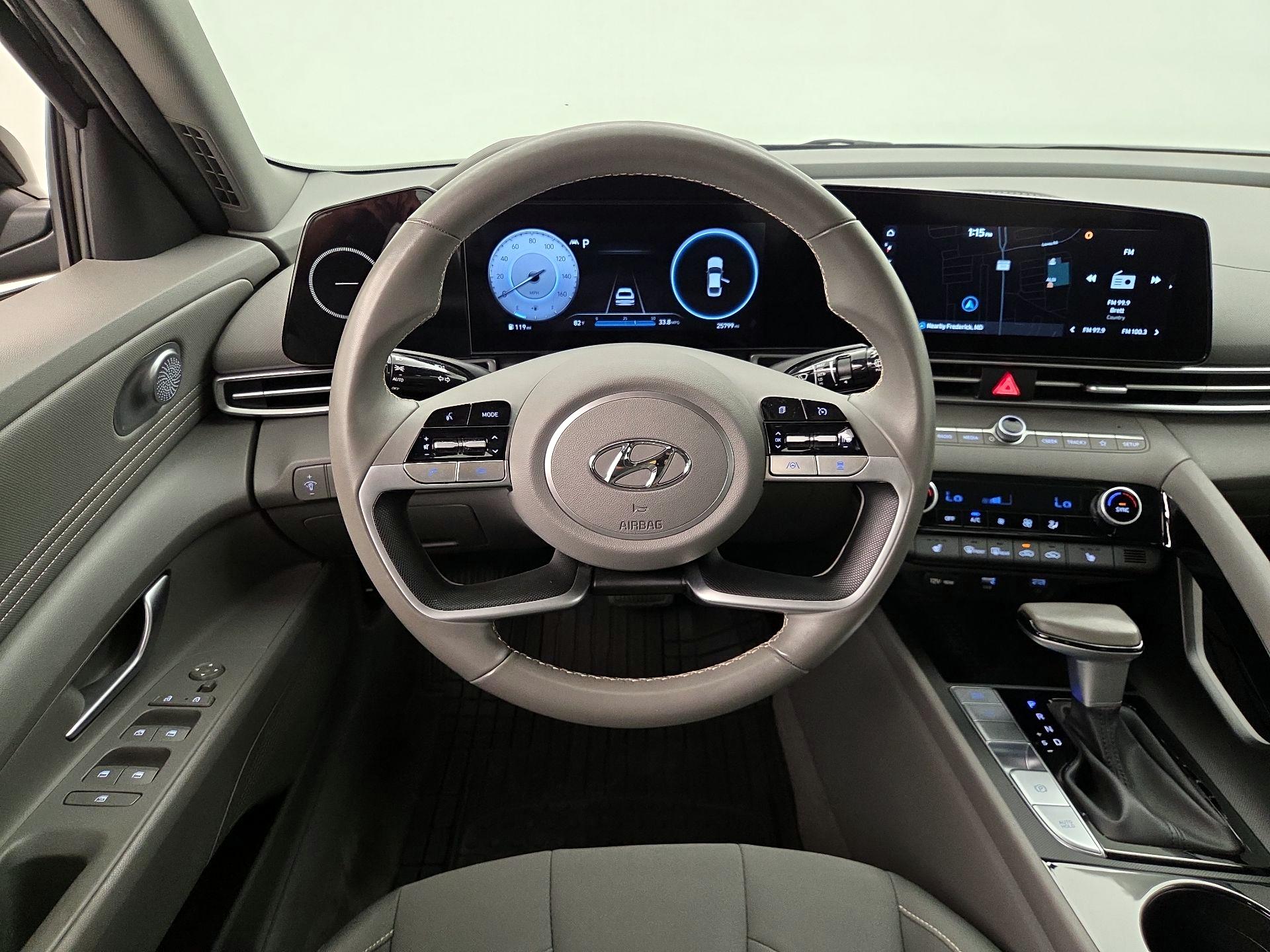Thumbnail: 2023 Hyundai Elantra - 10