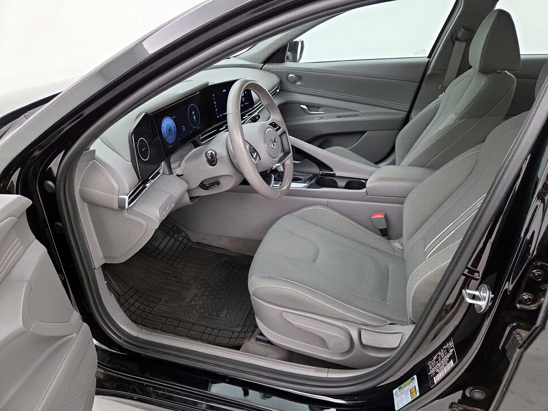 Thumbnail: 2023 Hyundai Elantra - 11