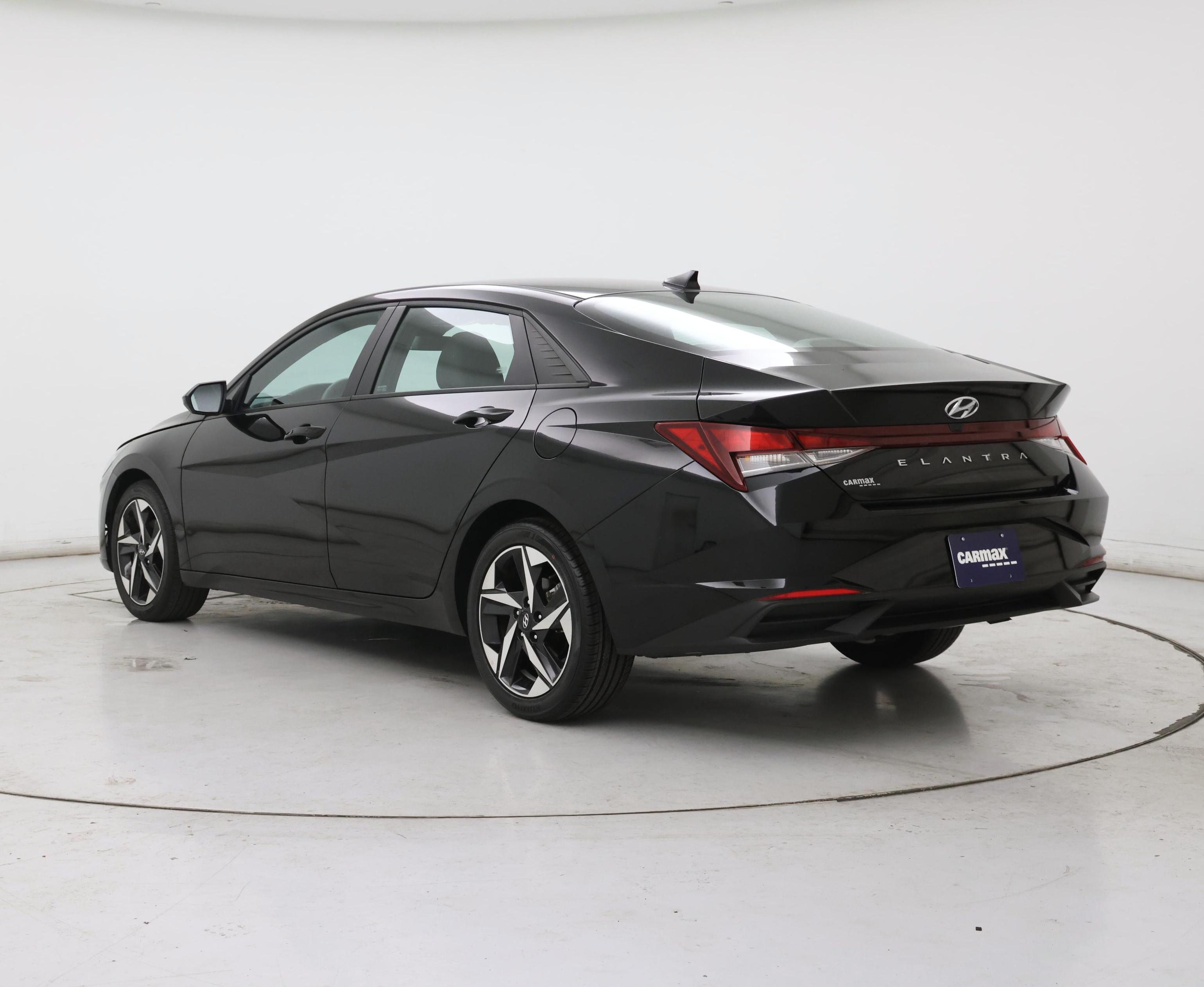 Thumbnail: 2023 Hyundai Elantra - 2