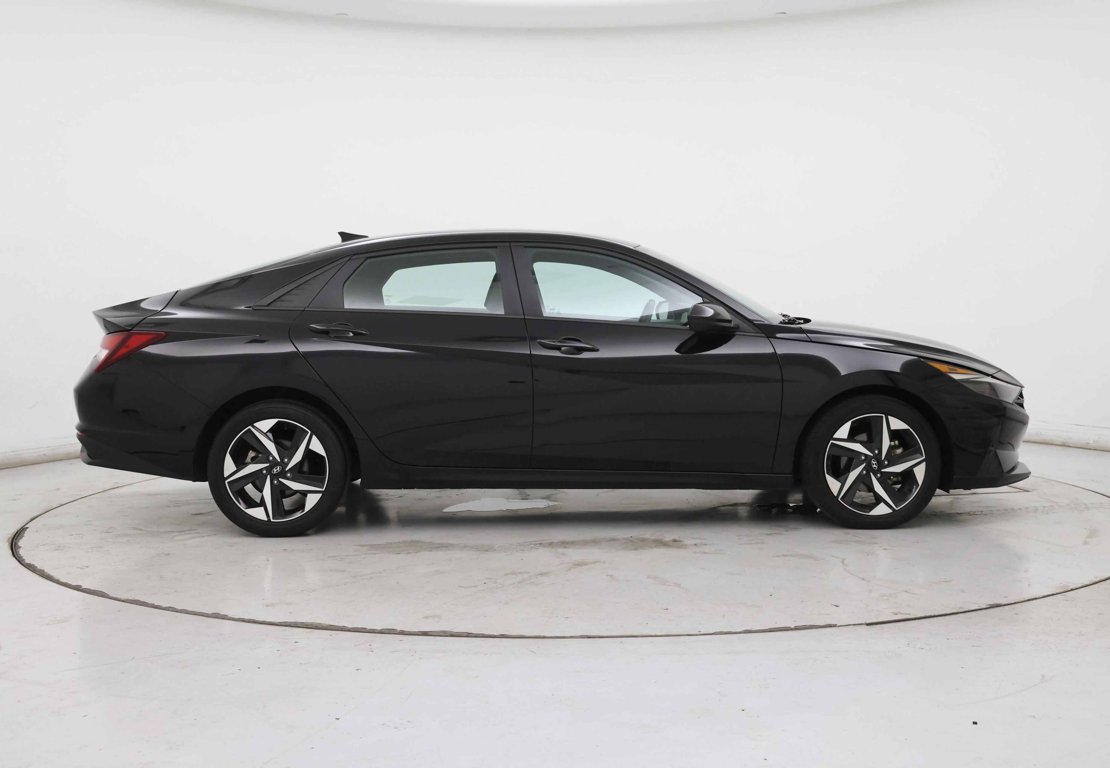 Thumbnail: 2023 Hyundai Elantra - 7