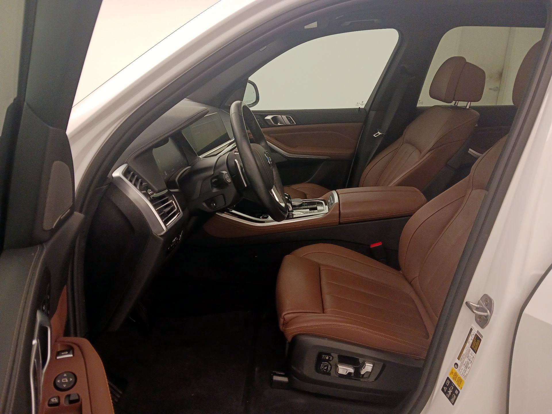 Thumbnail: 2020 BMW X5 - 11