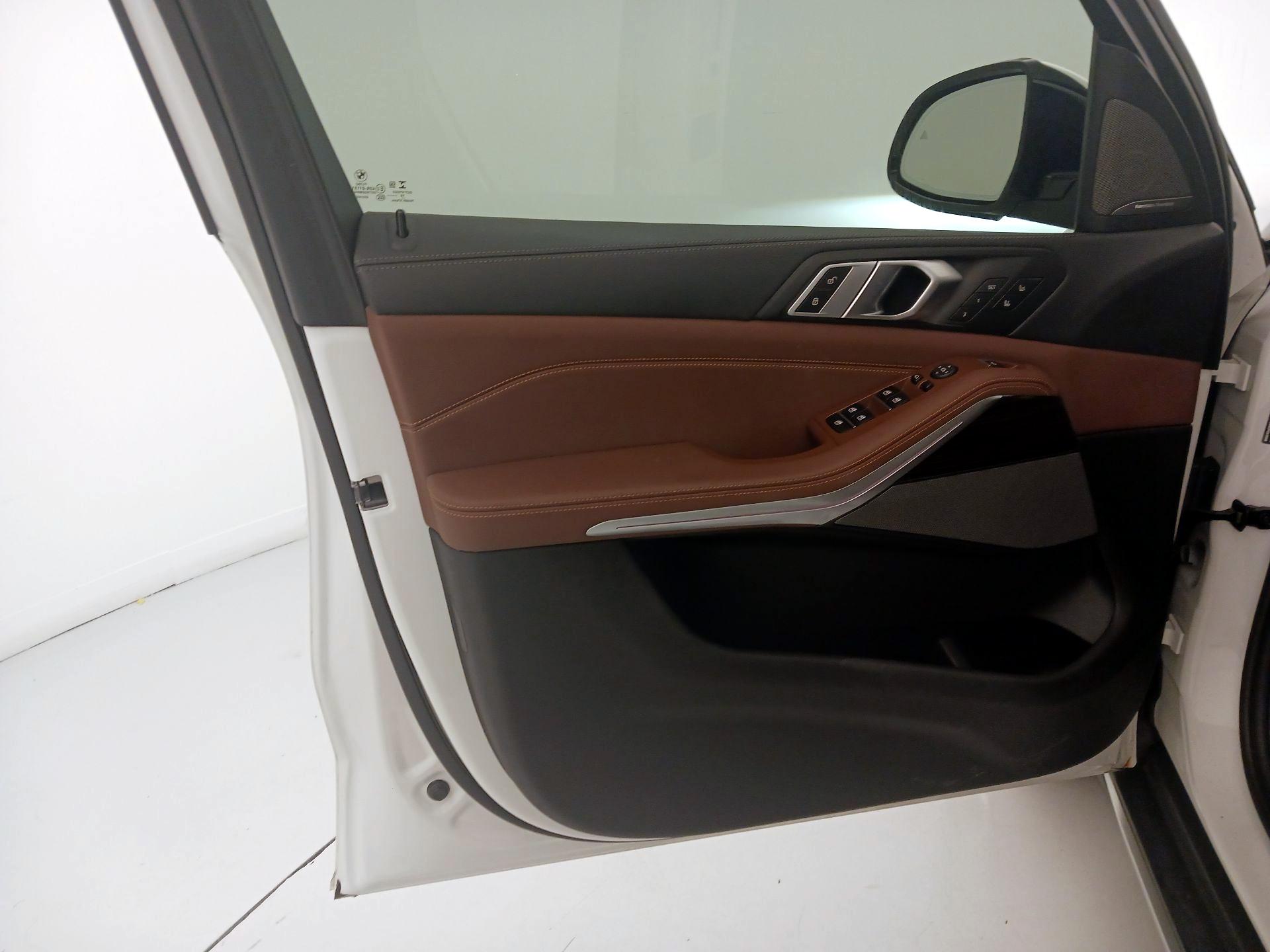 Thumbnail: 2020 BMW X5 - 12