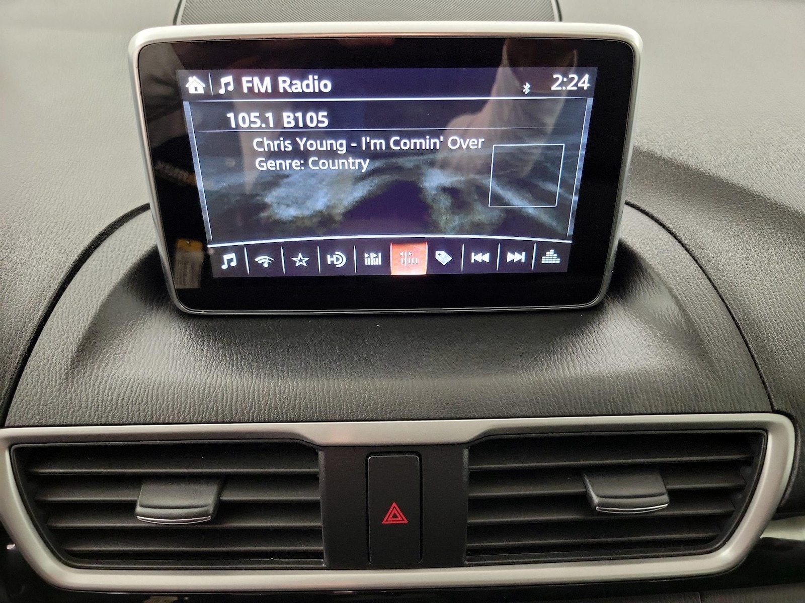 2015 Mazda MAZDA3 i Grand Touring - Photo 17