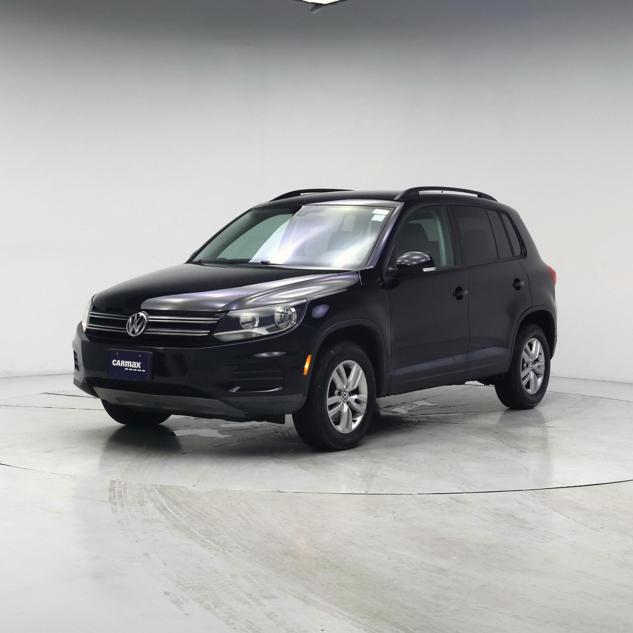 Thumbnail: 2016 Volkswagen Tiguan - 4
