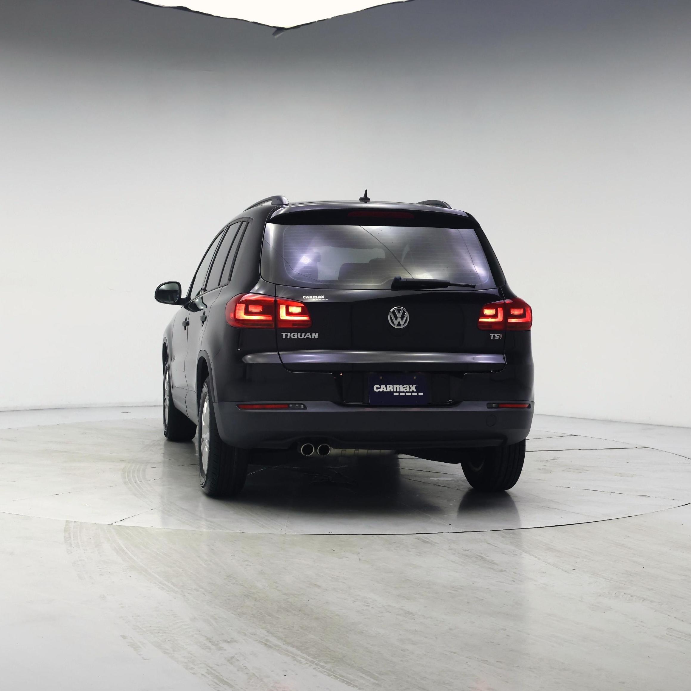 Thumbnail: 2016 Volkswagen Tiguan - 6