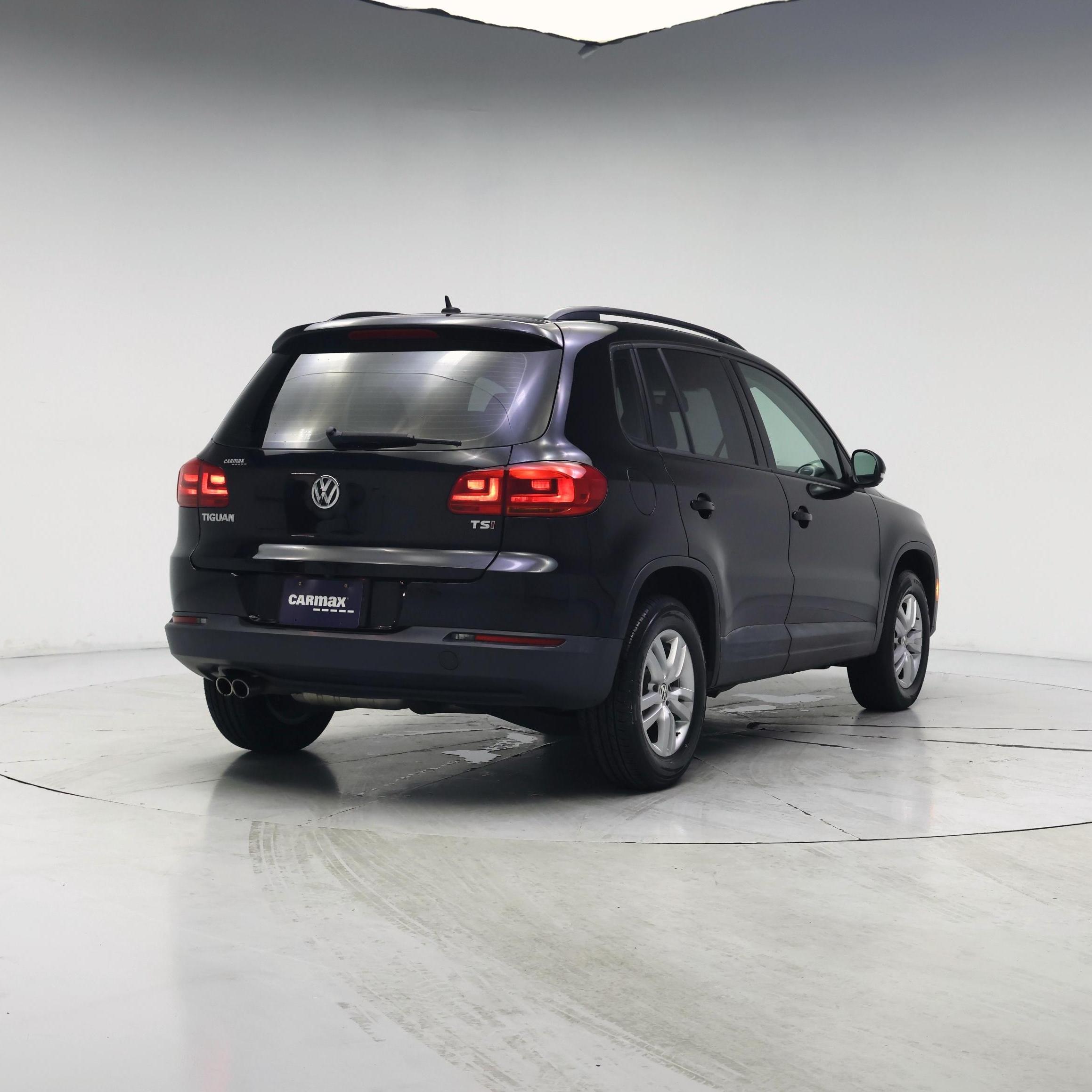 Thumbnail: 2016 Volkswagen Tiguan - 8