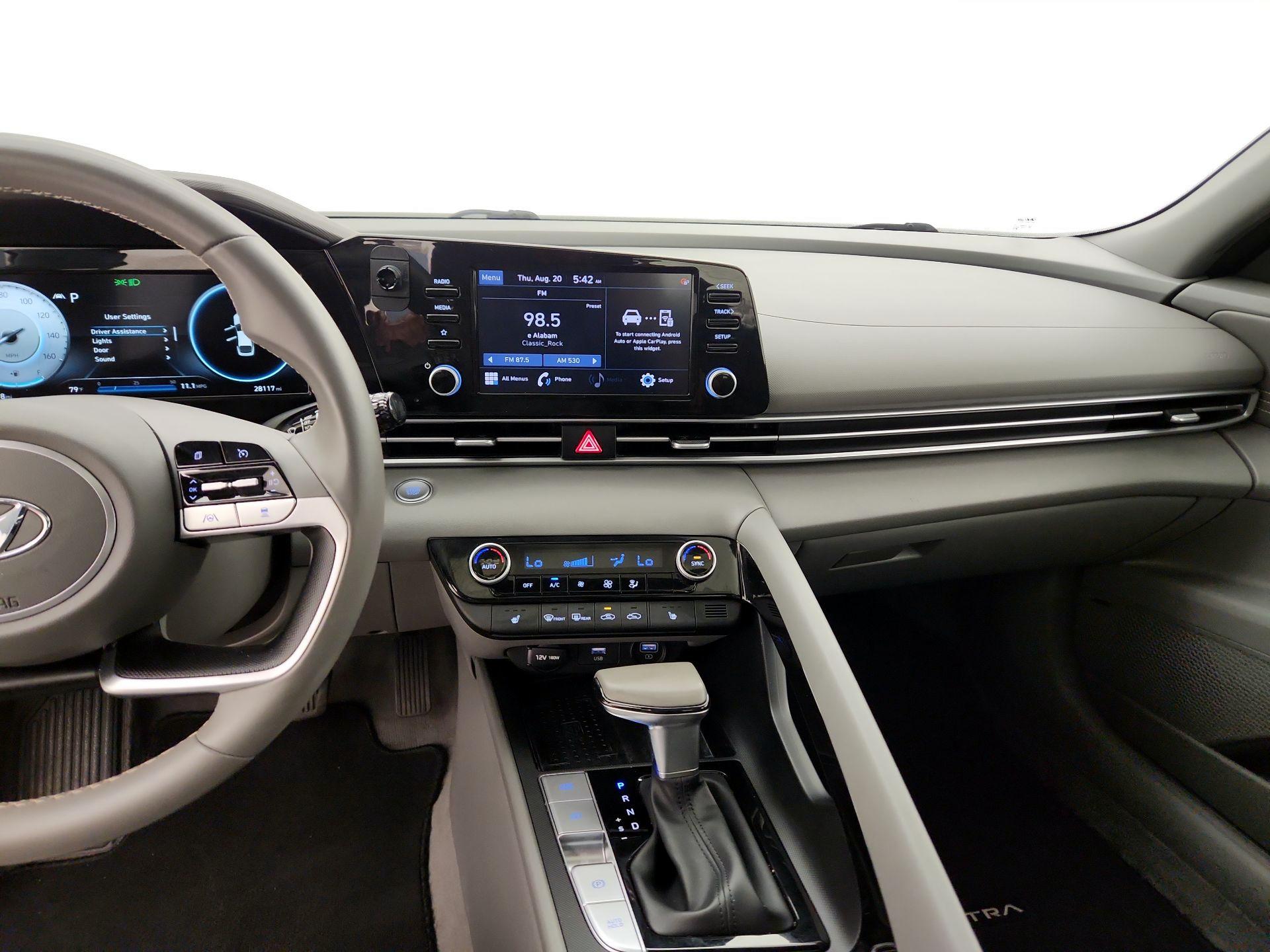 Thumbnail: 2022 Hyundai Elantra - 9