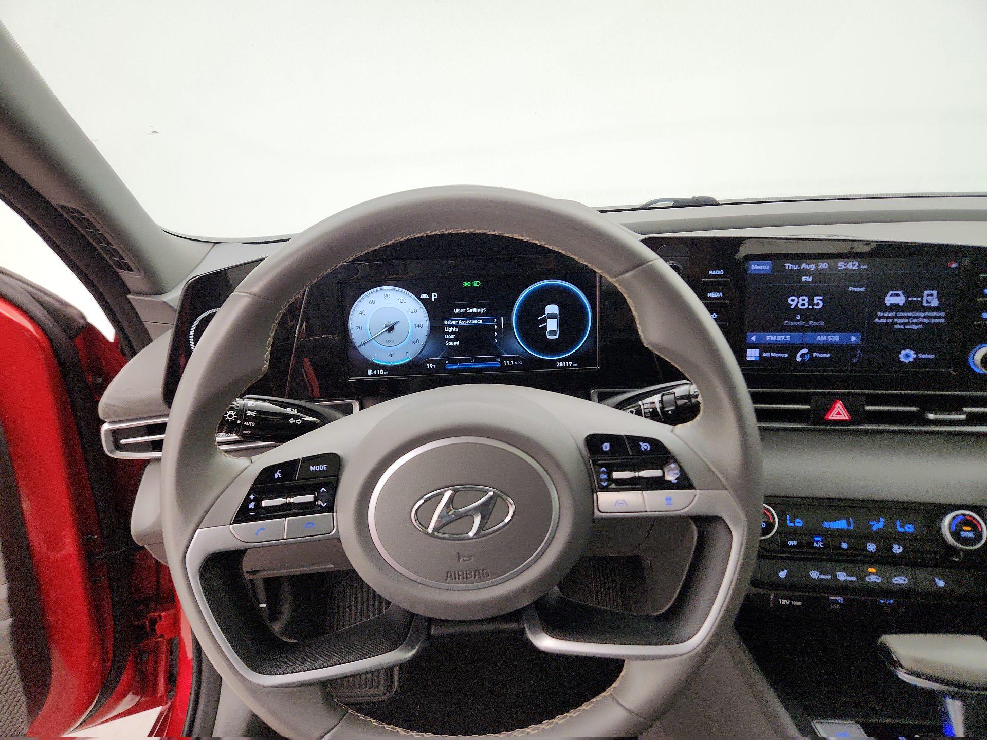 Thumbnail: 2022 Hyundai Elantra - 10