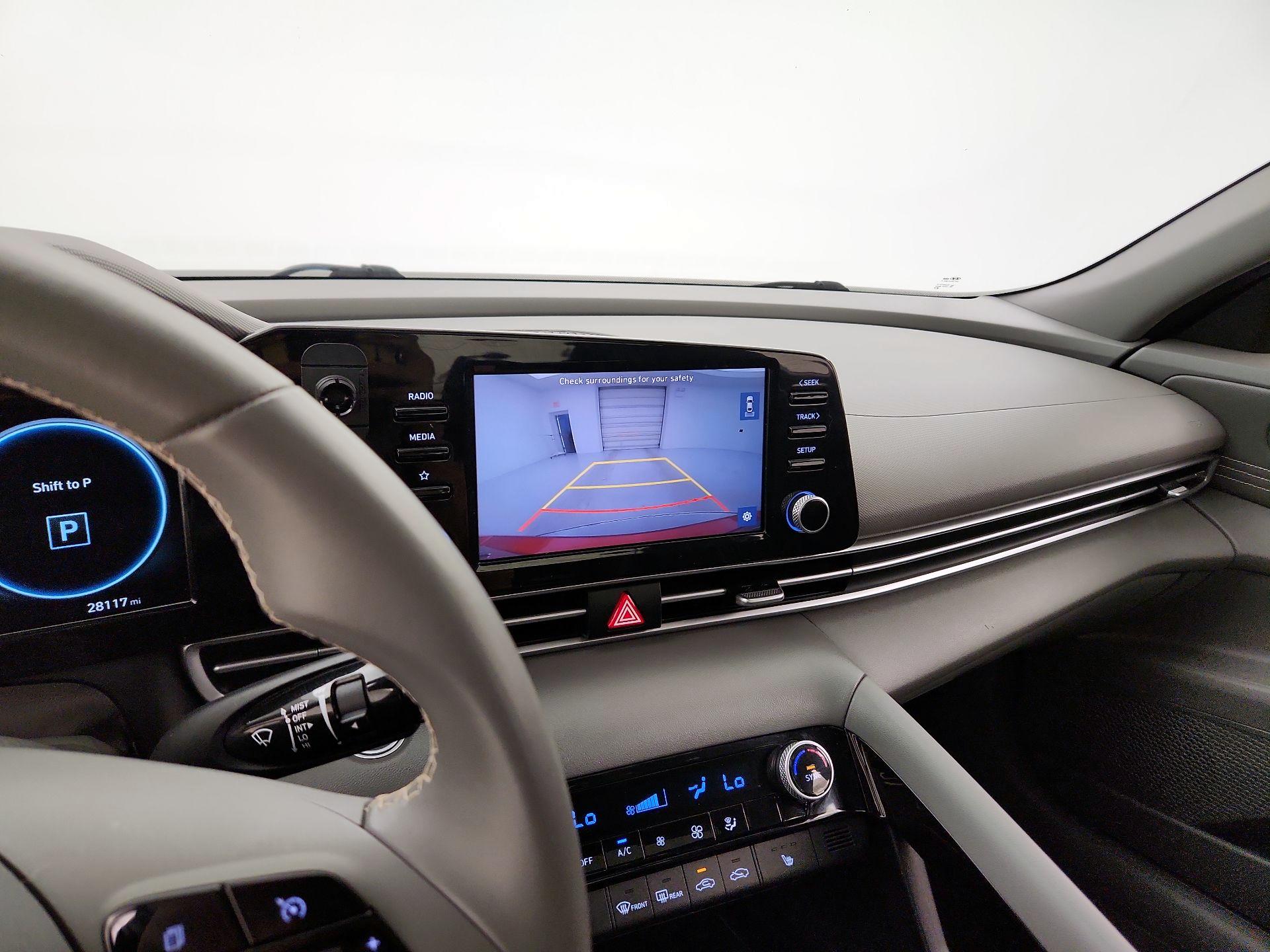 Thumbnail: 2022 Hyundai Elantra - 14