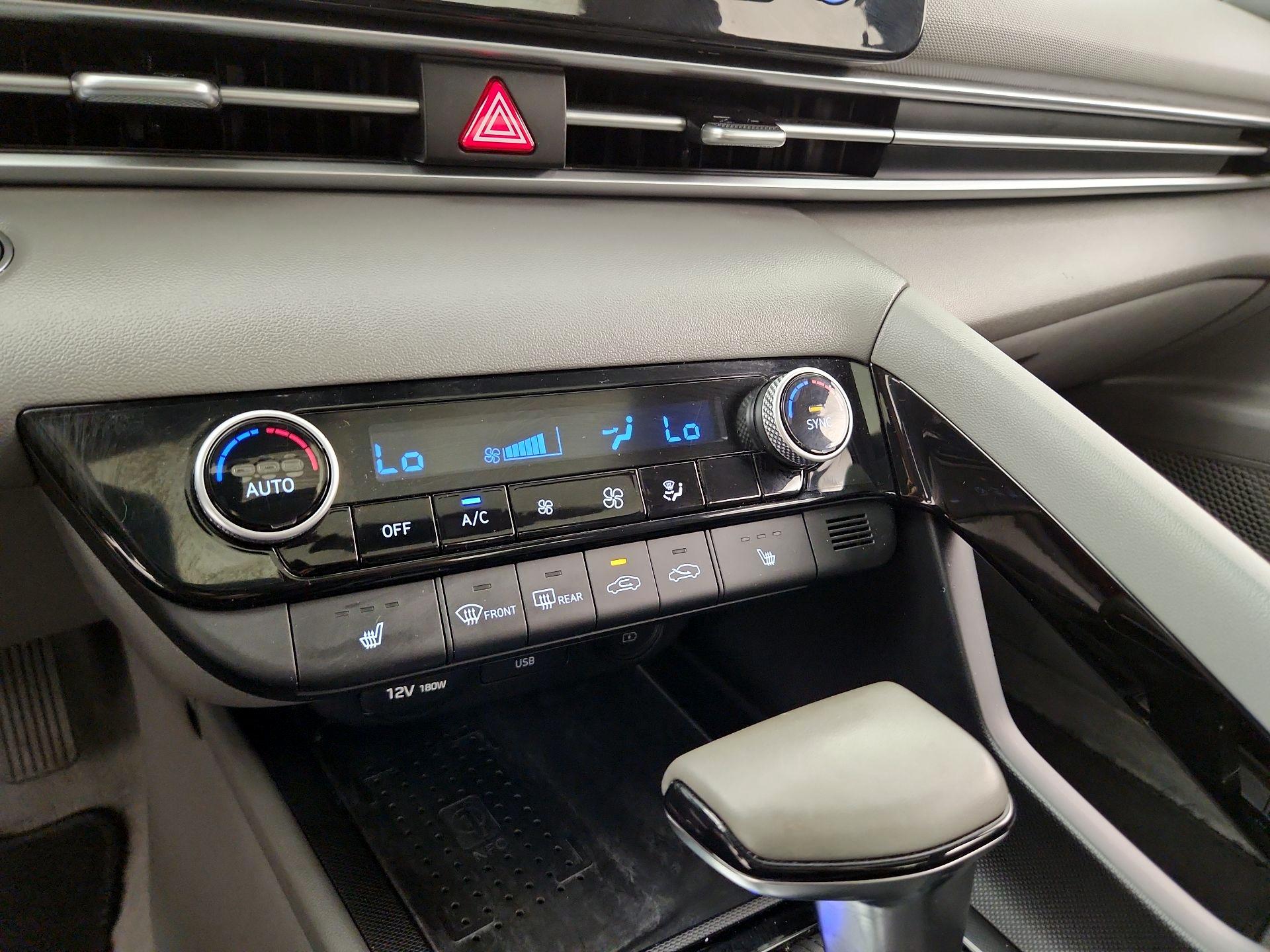 Thumbnail: 2022 Hyundai Elantra - 16