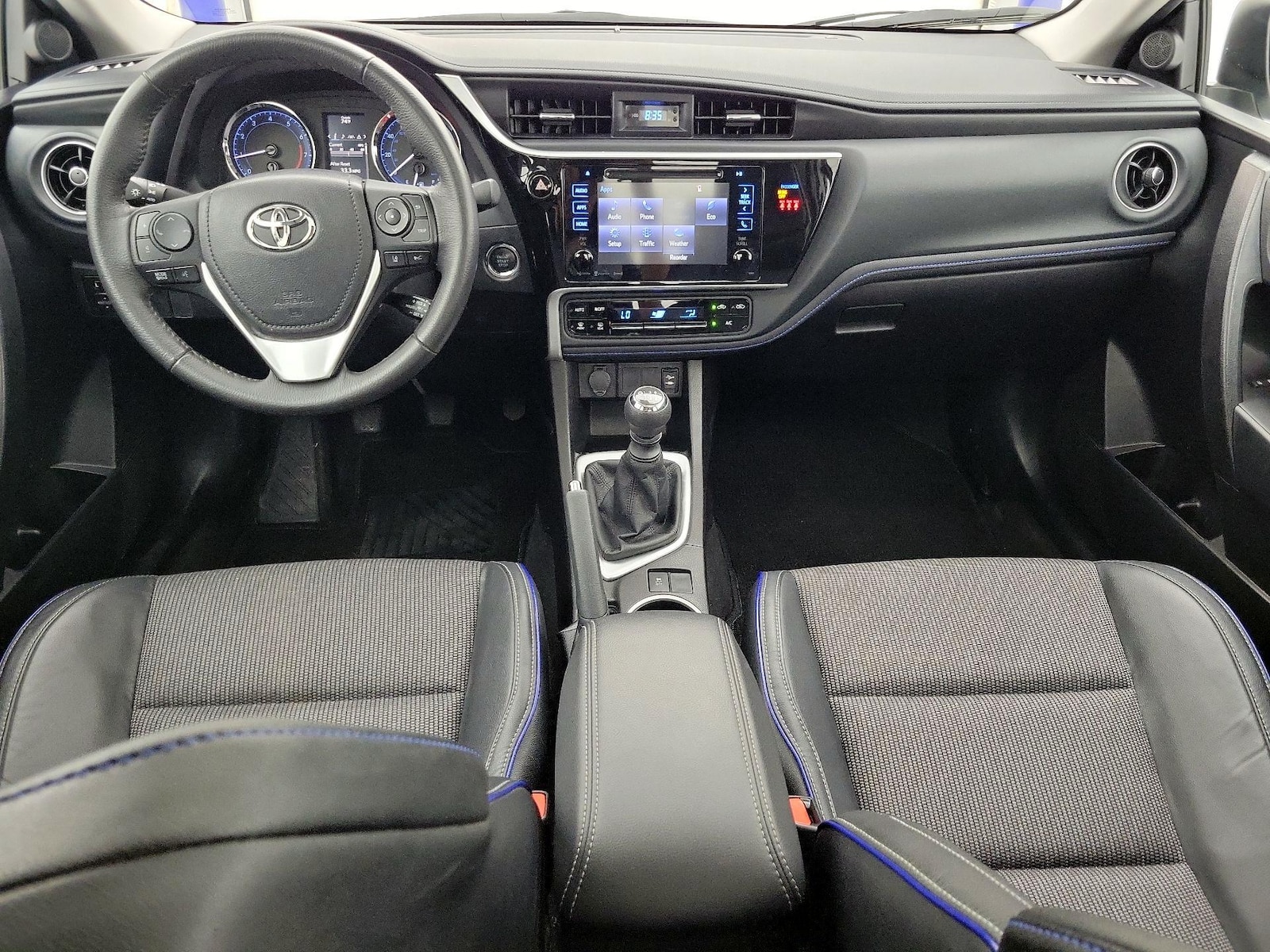 2018 Toyota Corolla SE - Photo 10