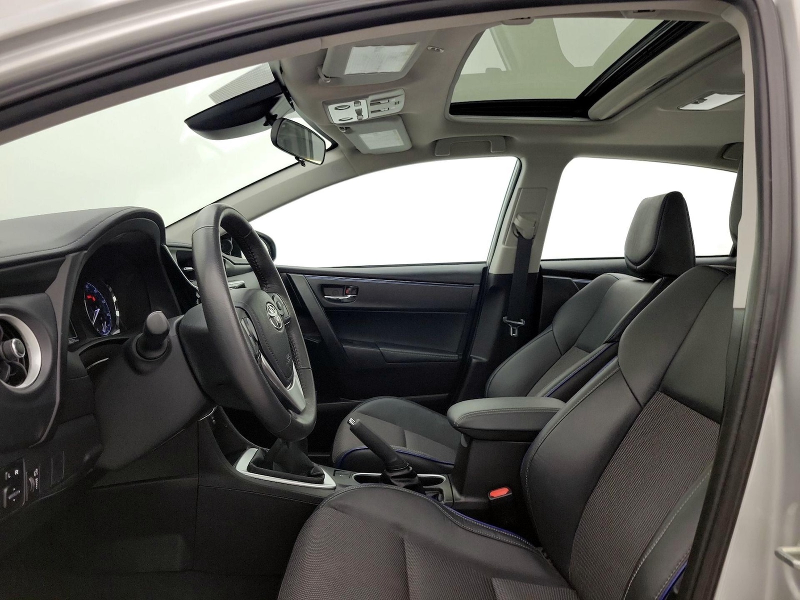 2018 Toyota Corolla SE - Photo 20