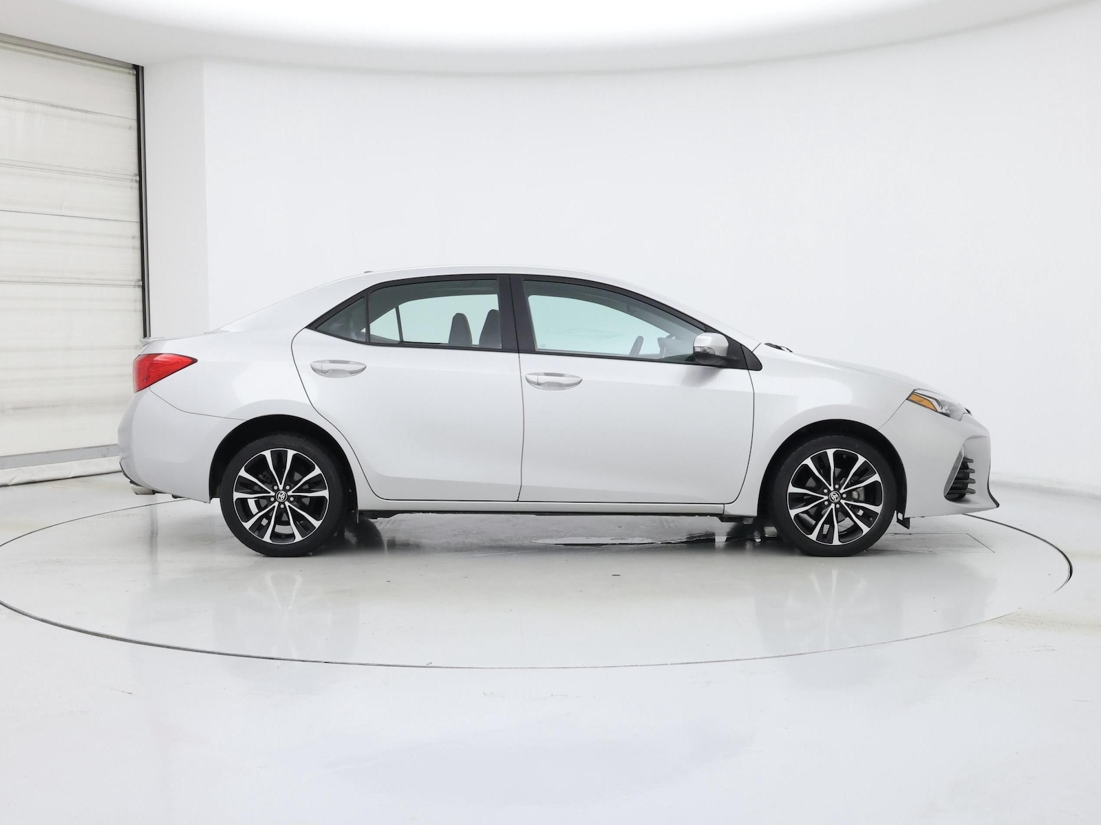 2018 Toyota Corolla SE - Photo 8
