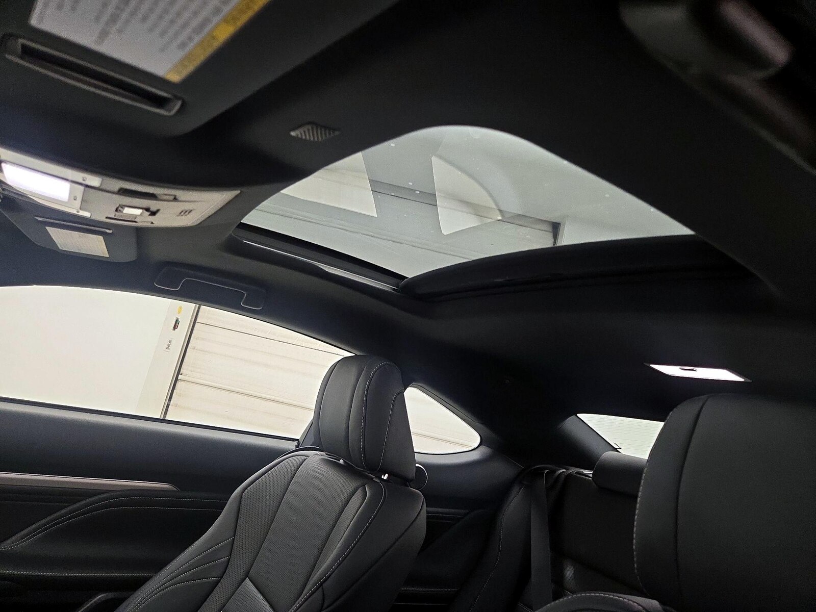 Sunroof(s) & Overhead Airbags