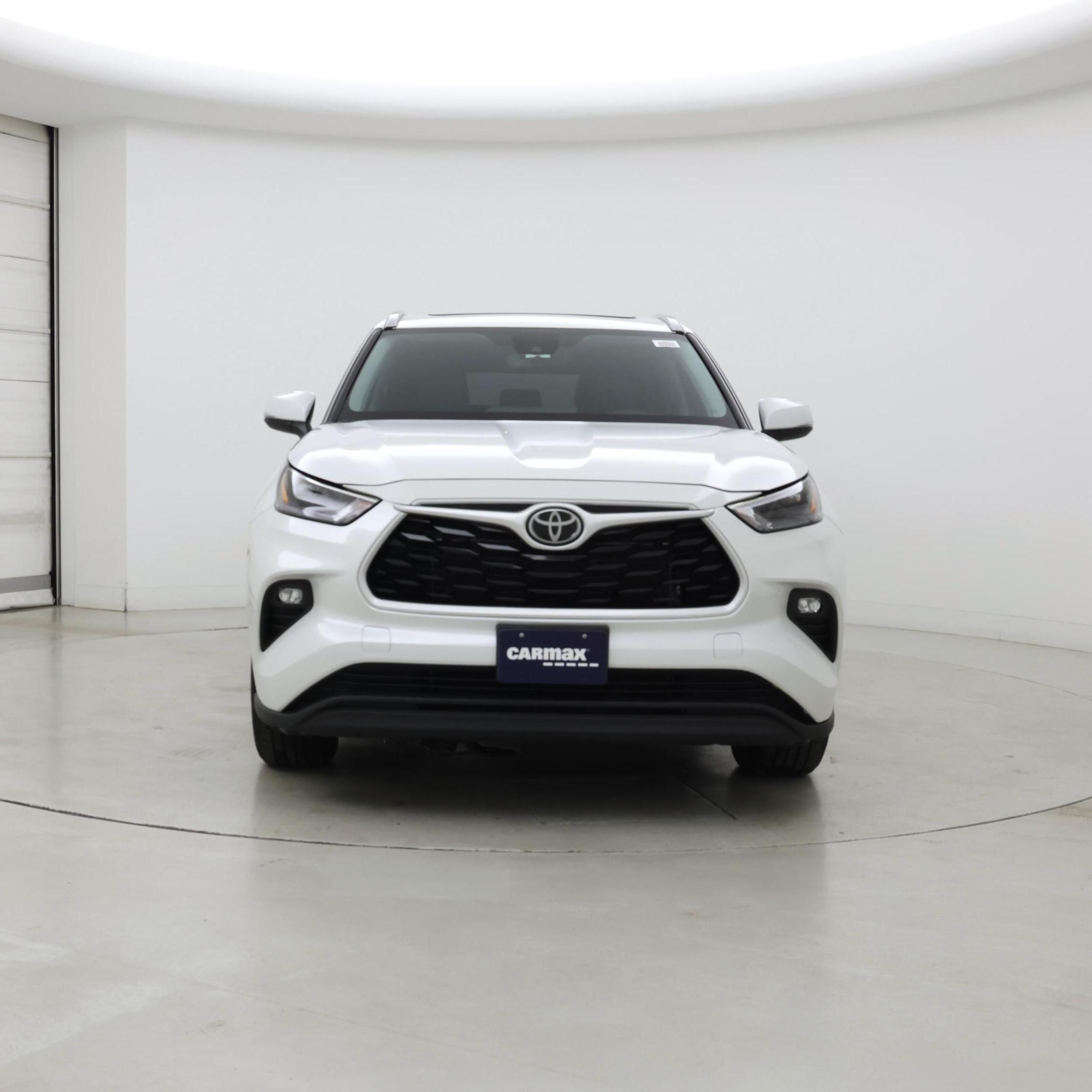 Thumbnail: 2023 Toyota Highlander - 5