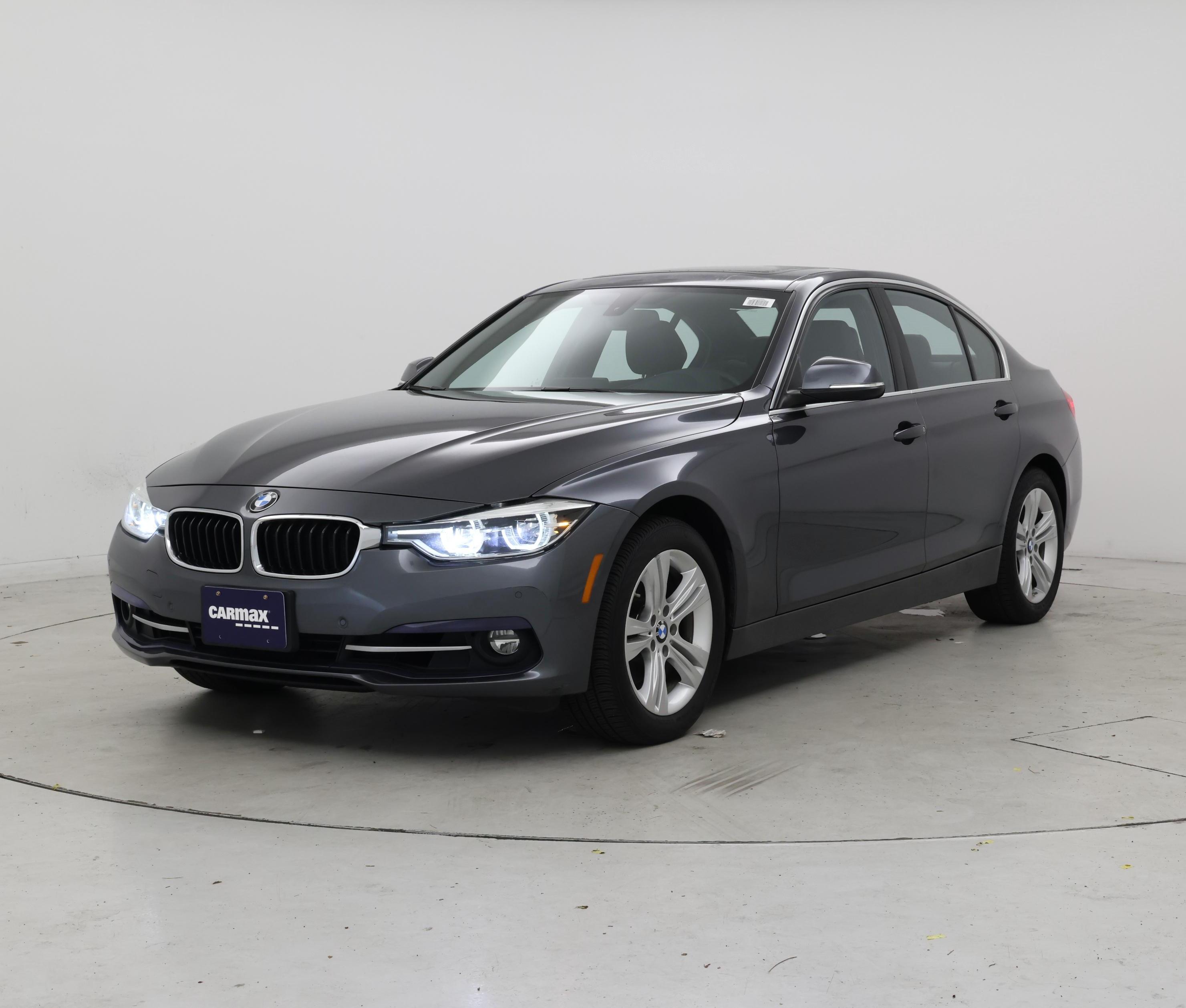 Thumbnail: 2017 BMW 3 Series - 4