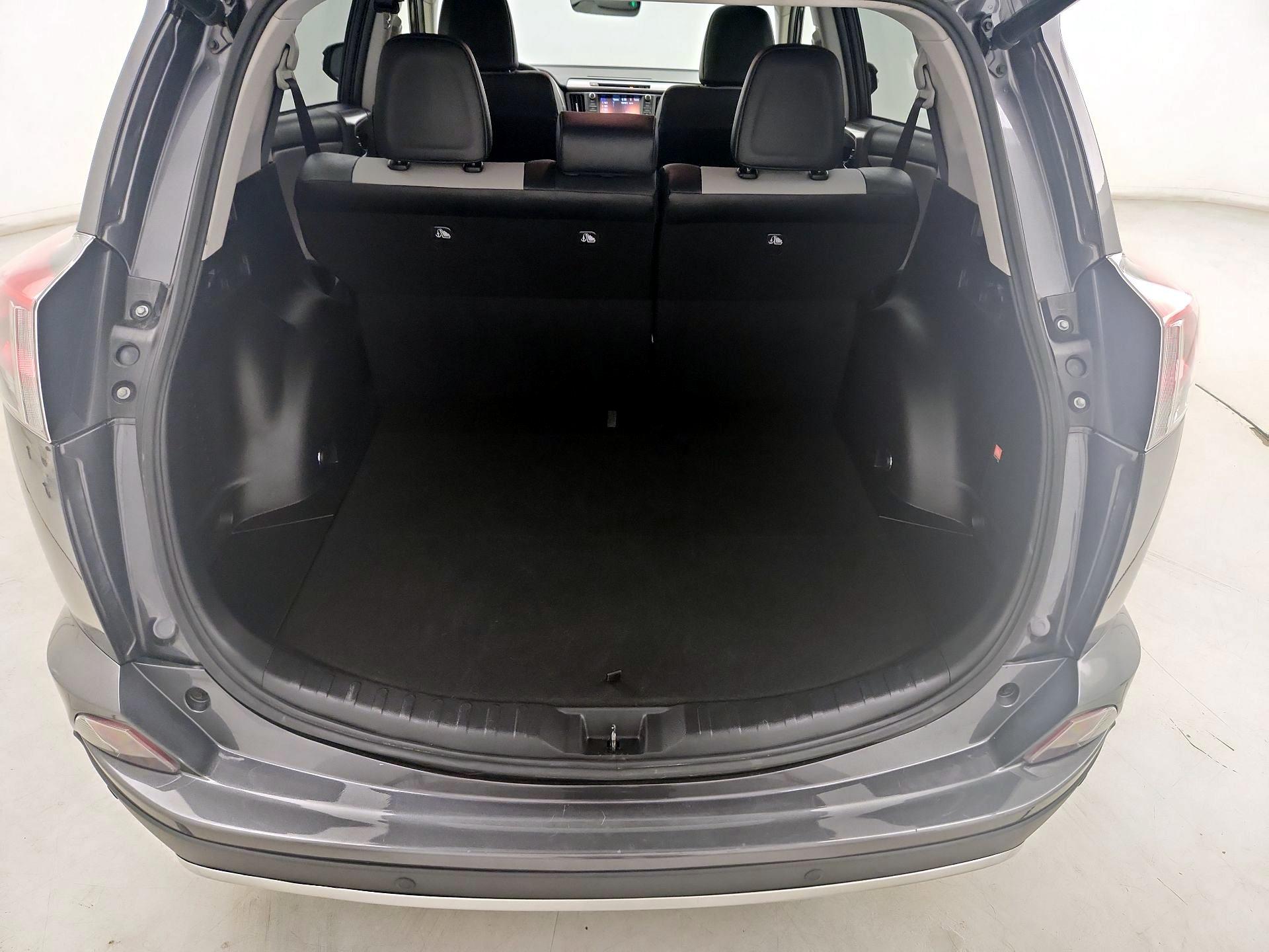 Thumbnail: 2017 Toyota RAV4 - 19