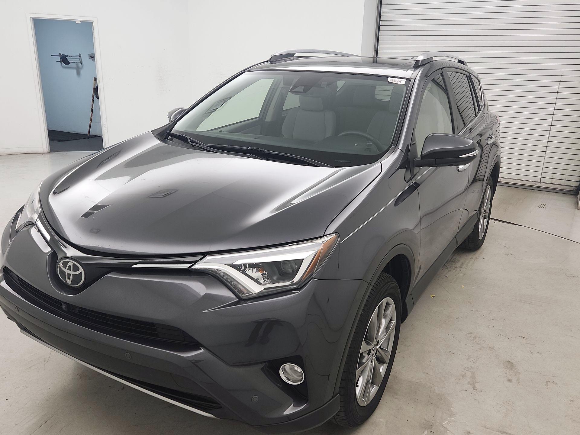 Thumbnail: 2017 Toyota RAV4 - 3
