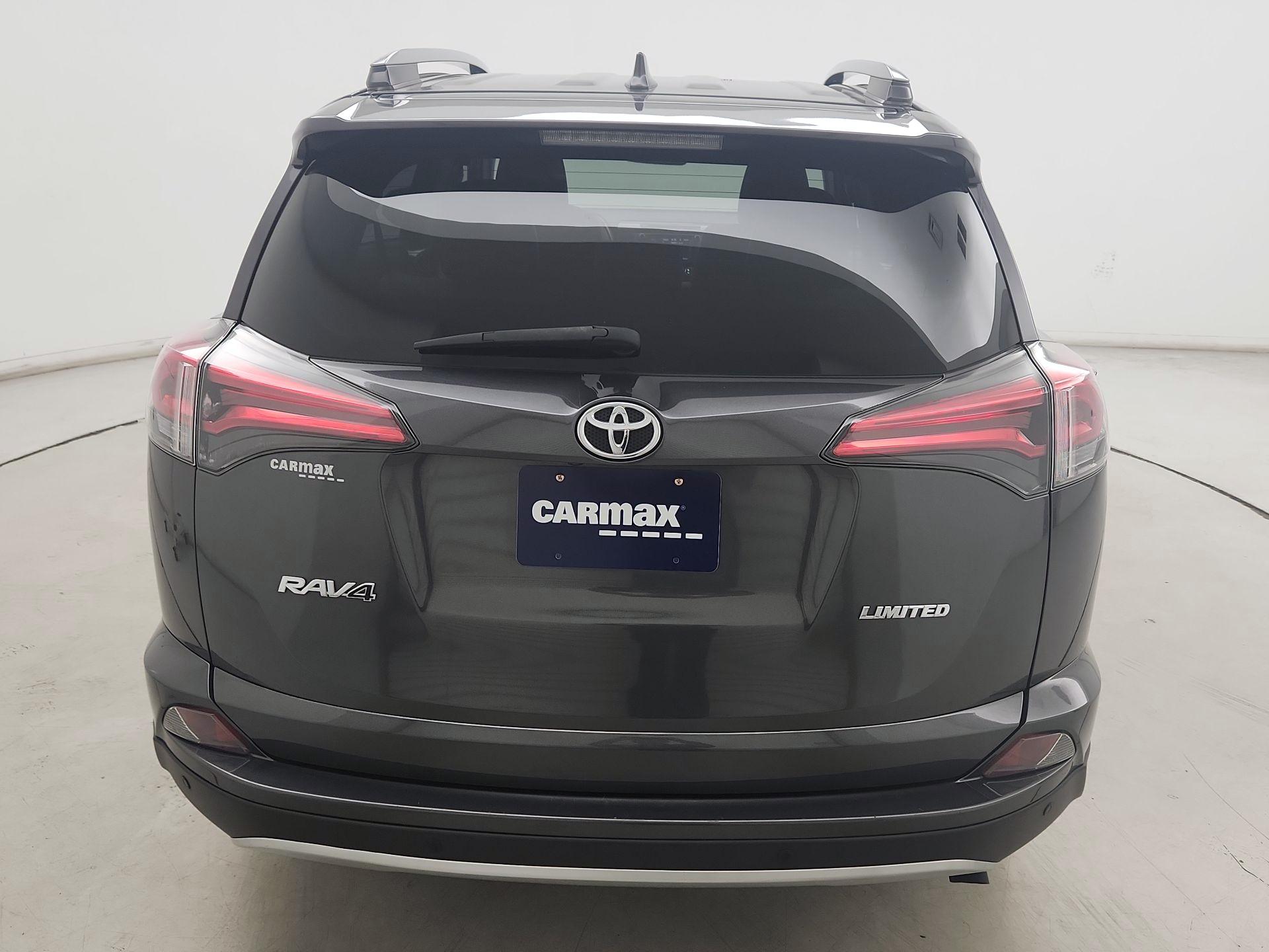 Thumbnail: 2017 Toyota RAV4 - 6