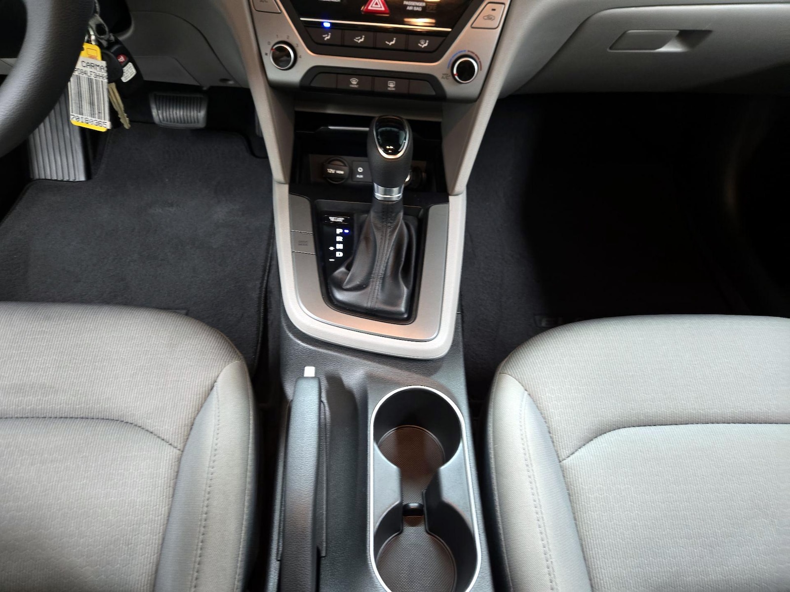 2017 Hyundai Elantra SE - Photo 18