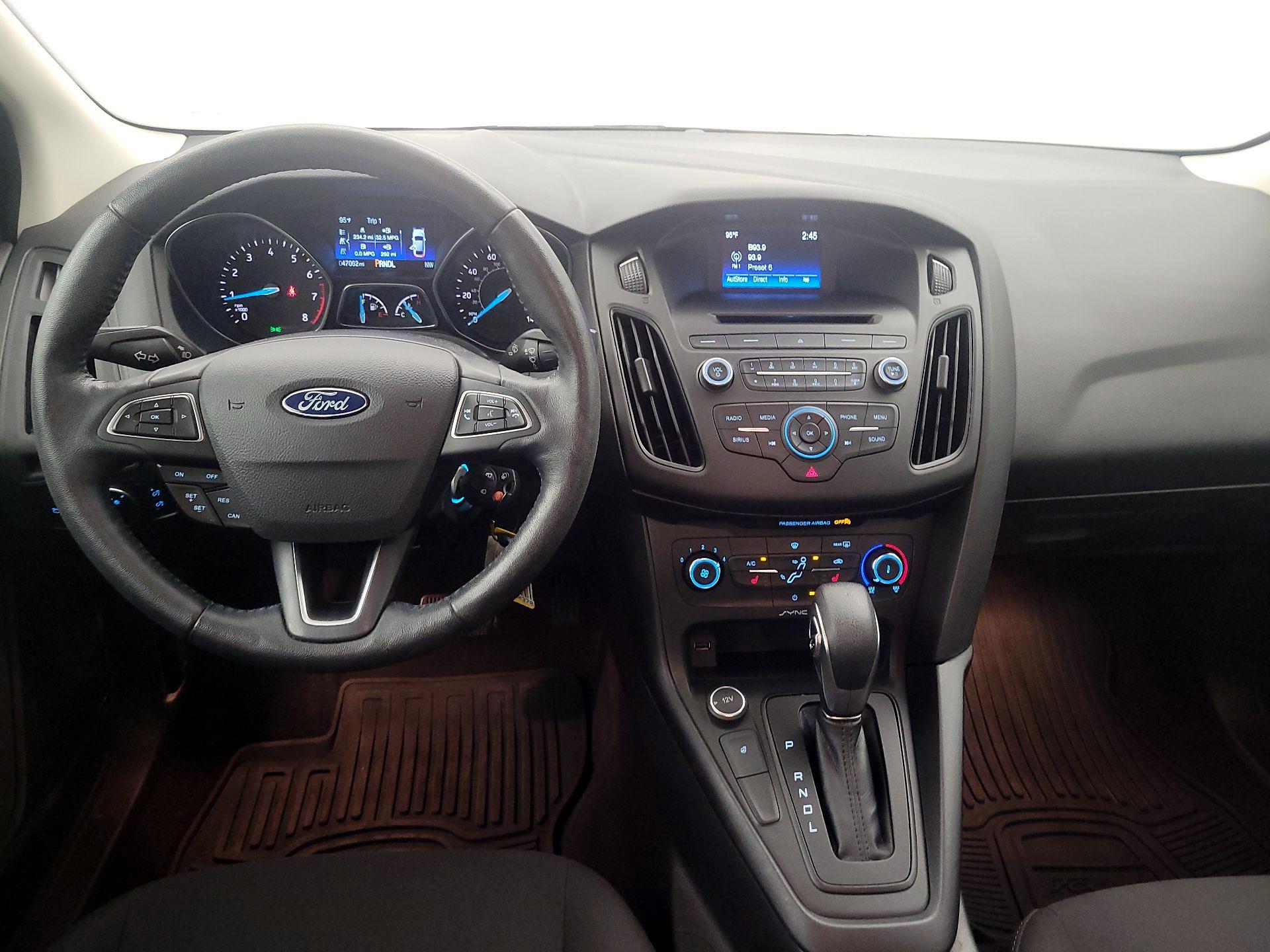 Thumbnail: 2017 Ford Focus - 9