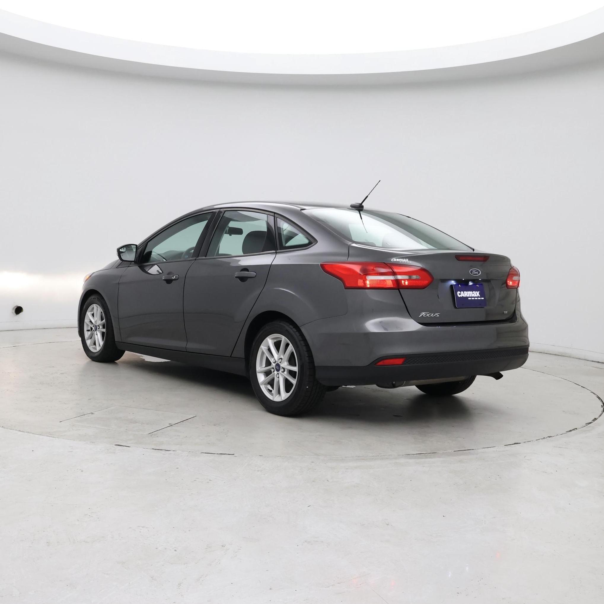 Thumbnail: 2017 Ford Focus - 2