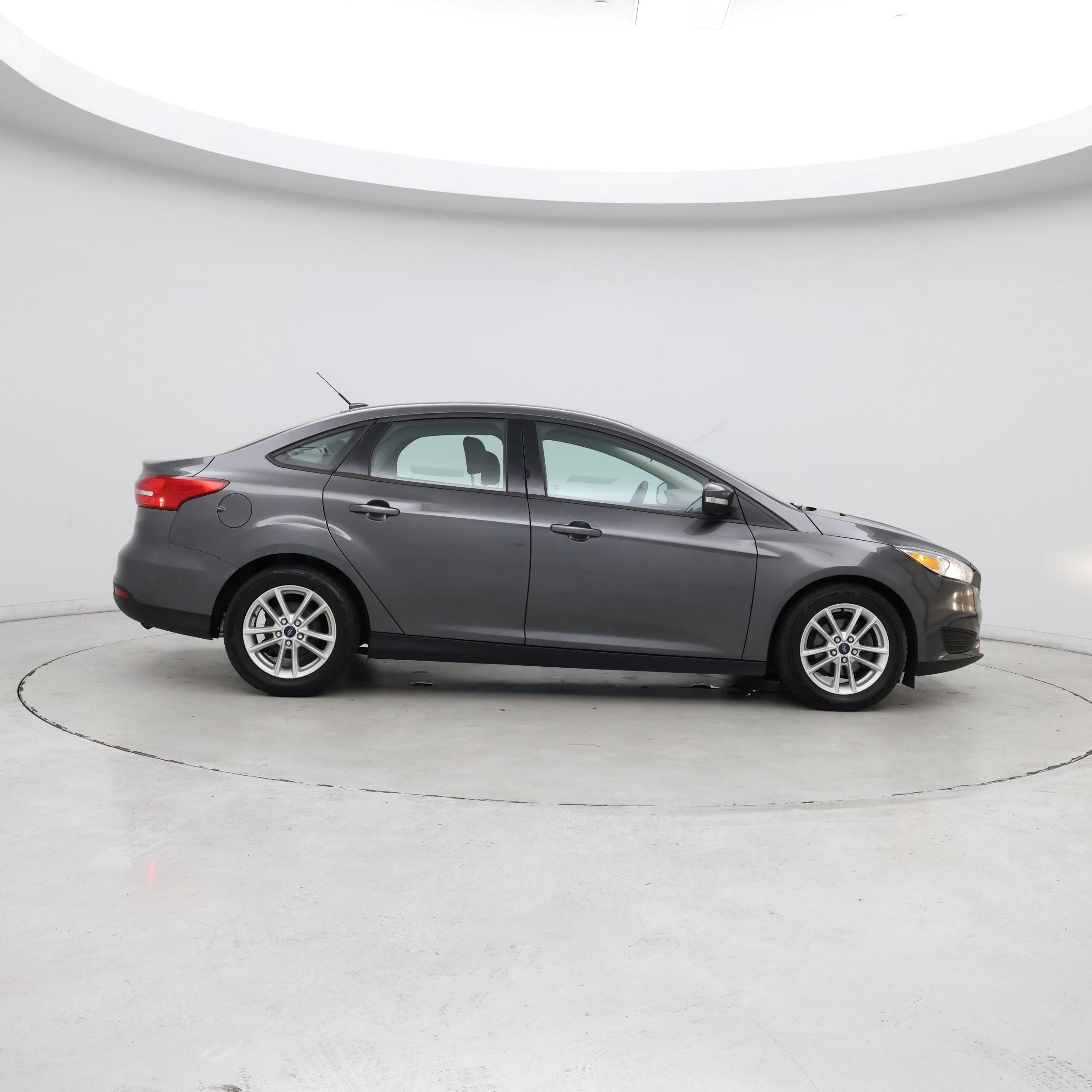 Thumbnail: 2017 Ford Focus - 7