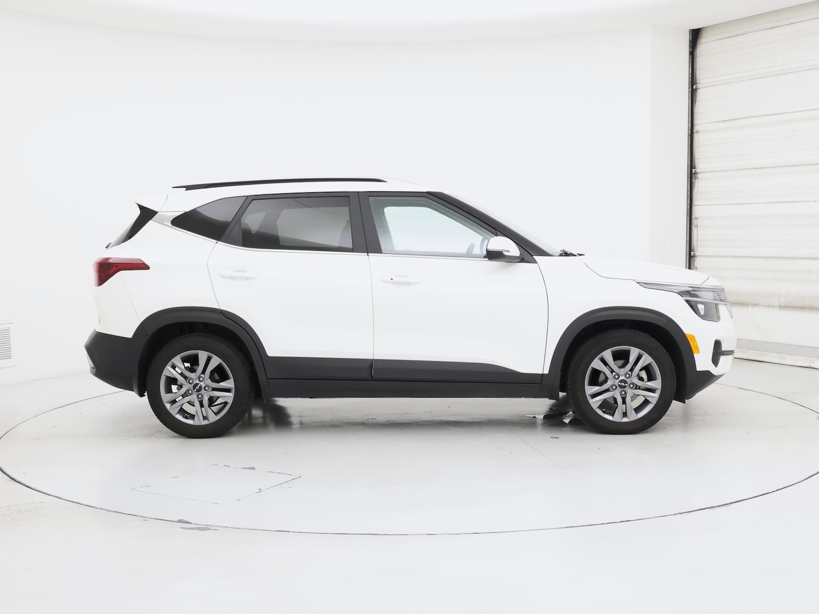 2023 Kia Seltos S - Photo 8