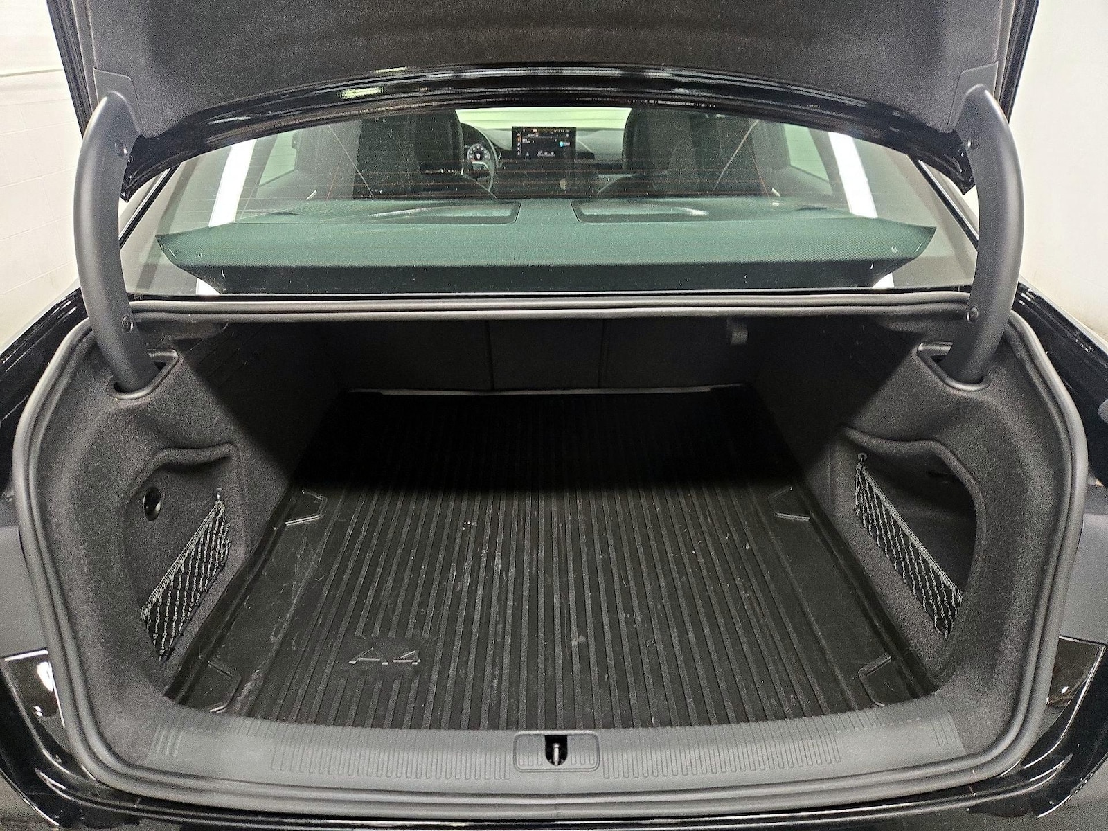 2023 Audi A4 Prestige - Photo 23