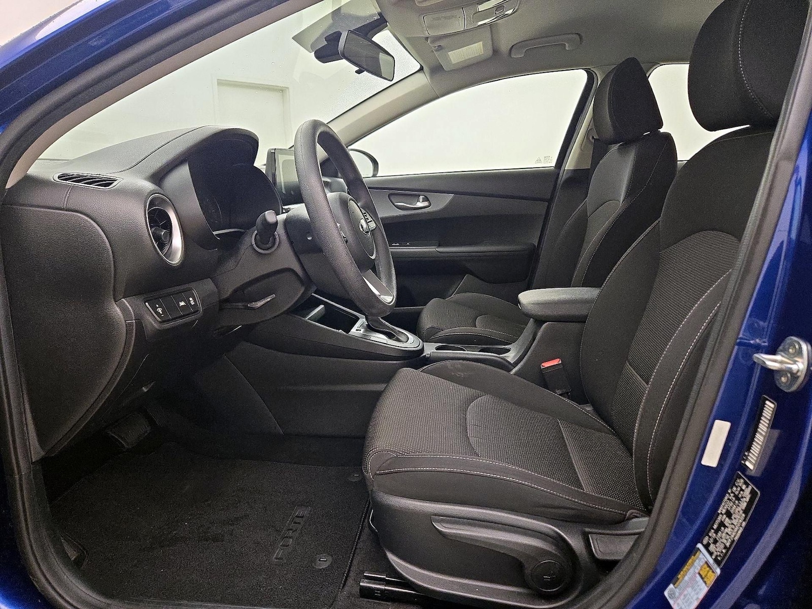 2019 Kia FORTE LXS - Photo 12