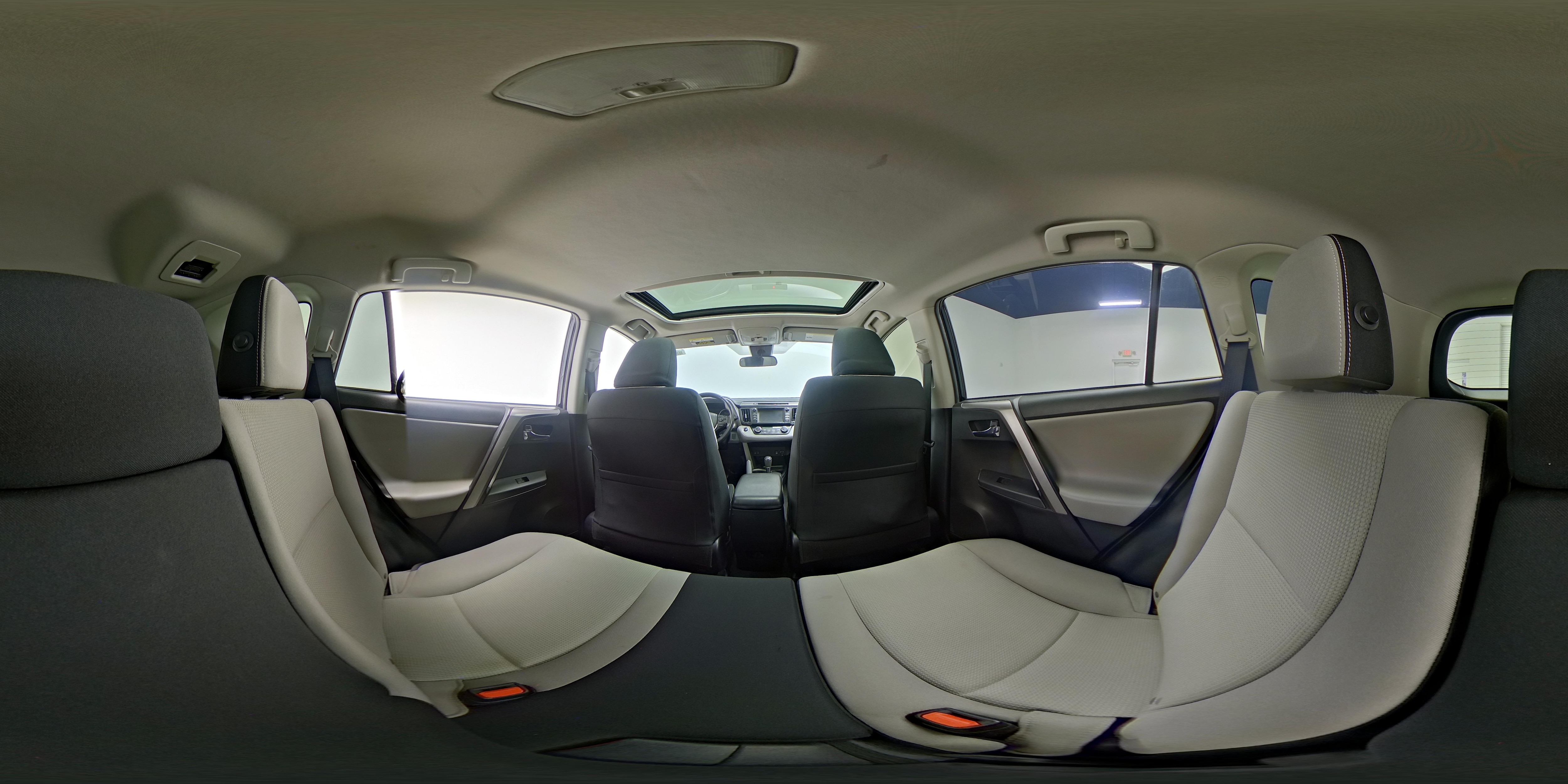 2018 Toyota RAV4 XLE - Photo 27