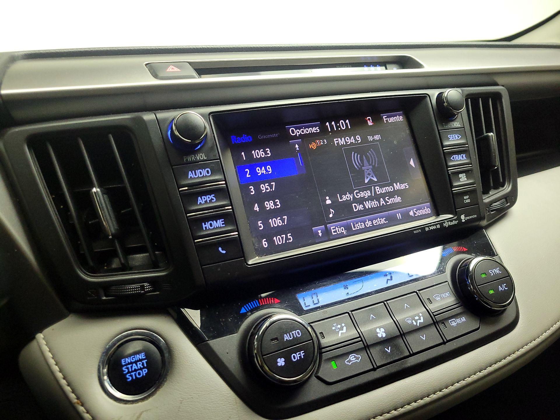Thumbnail: 2018 Toyota RAV4 - 15