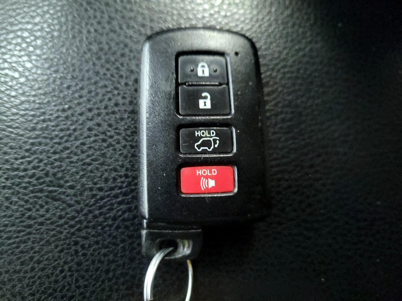 2018 Toyota RAV4 XLE - Photo 25