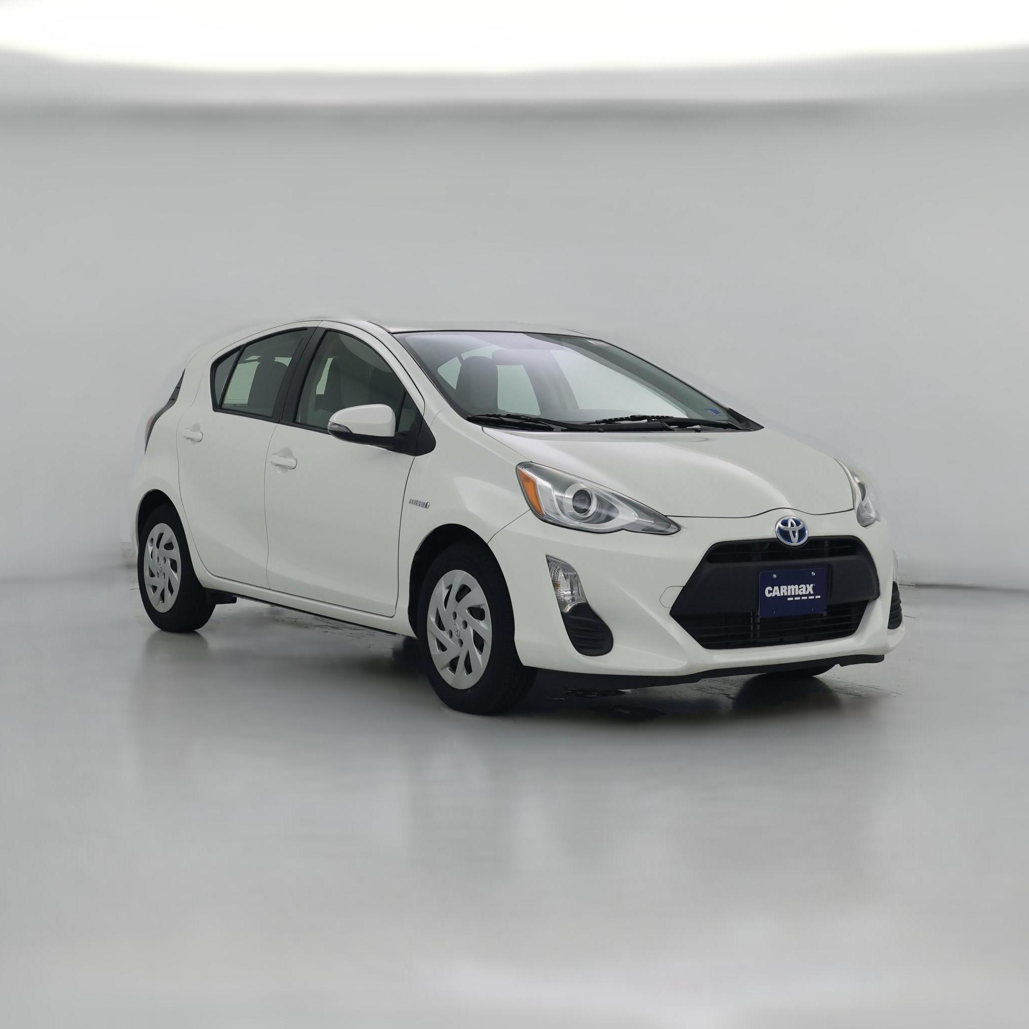 Thumbnail: 2016 Toyota Prius c - 1