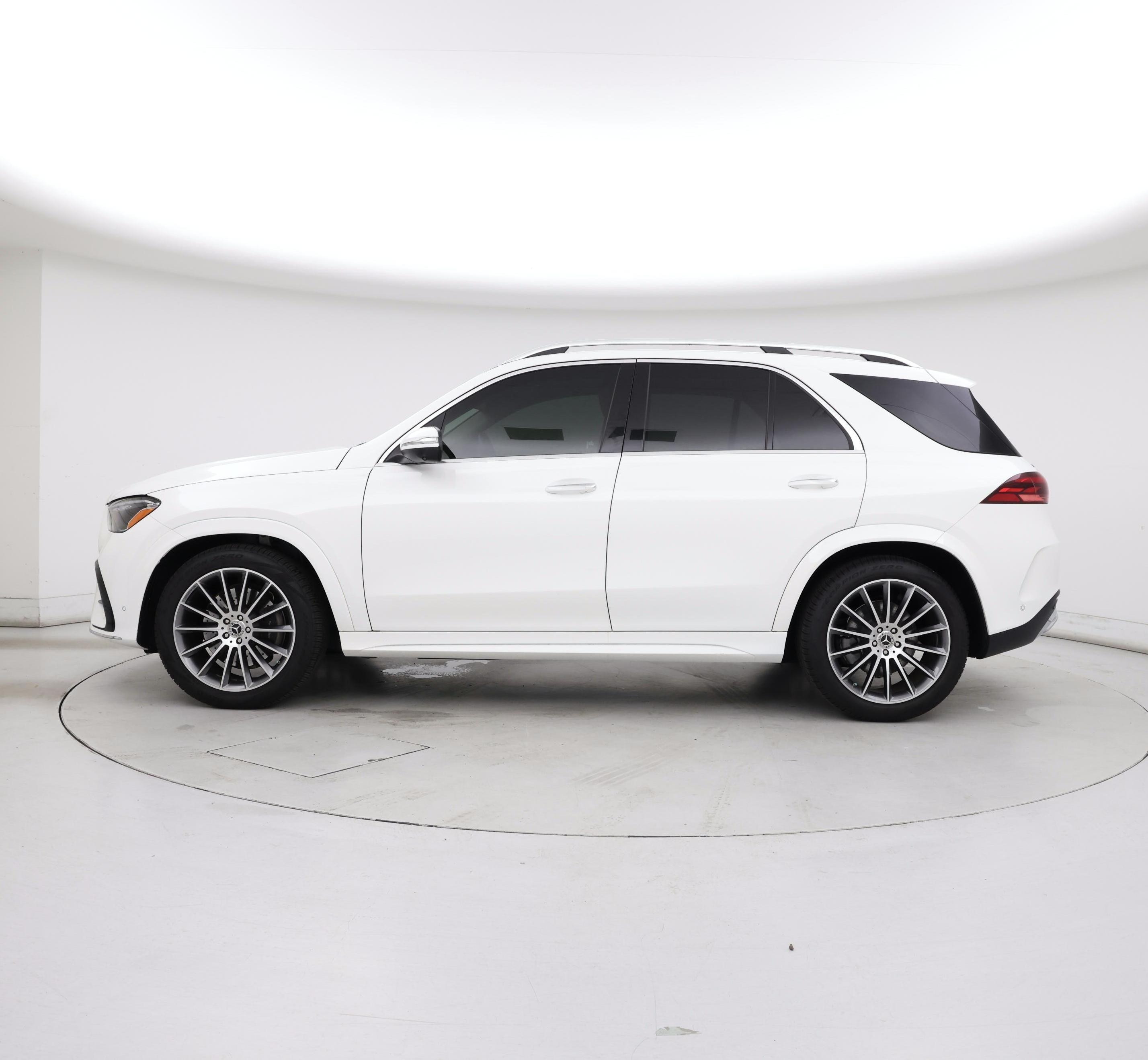 Thumbnail: 2026 Mercedes-Benz GLE - 3